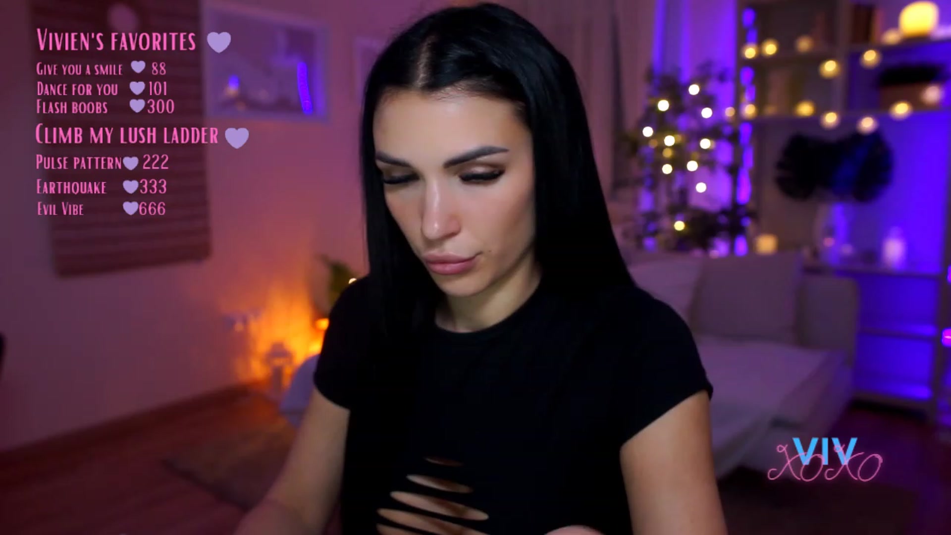 Gallery image thumbnail from kerelai's myfreecams stream on, 03/29/2023, 11:58 image 18 of 20