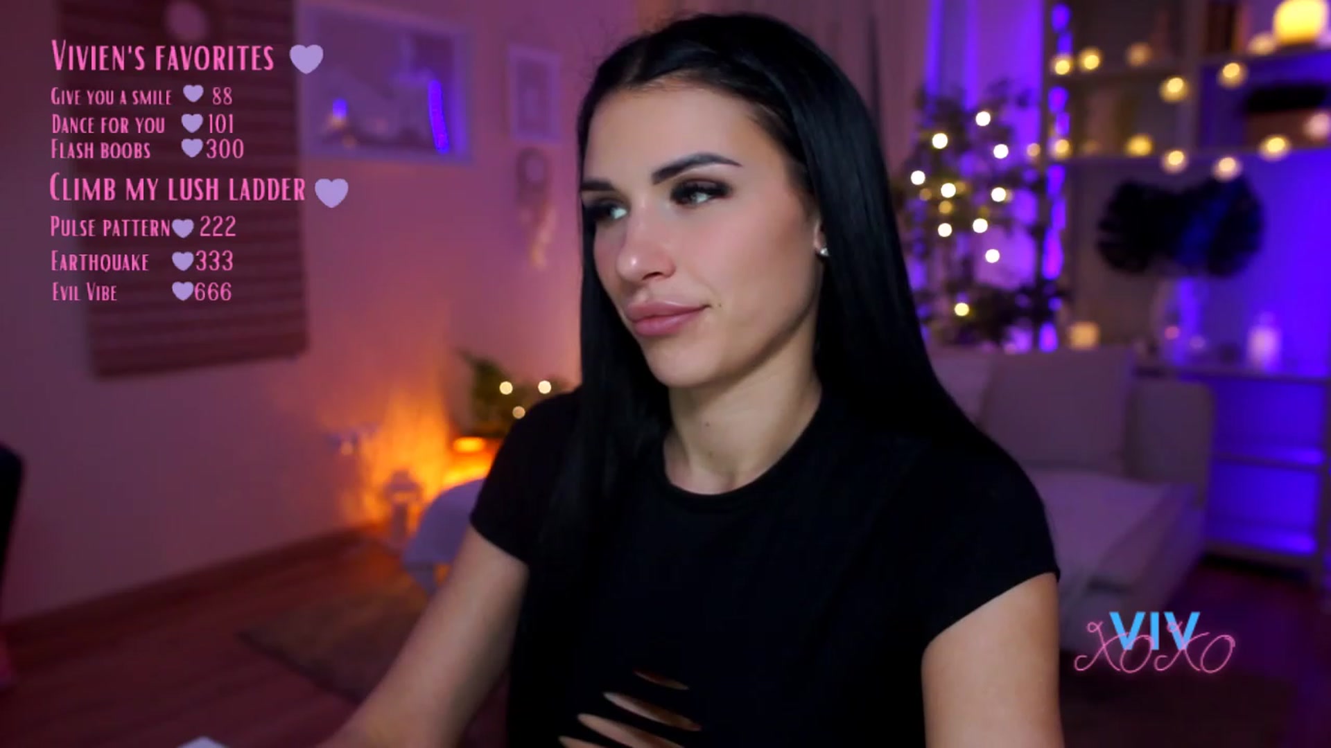 Gallery image thumbnail from kerelai's myfreecams stream on, 03/29/2023, 14:17 image 14 of 20