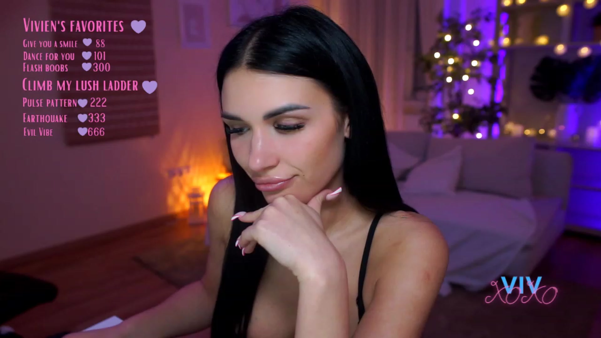 Gallery image thumbnail from kerelai's myfreecams stream on, 04/03/2023, 17:39 image 9 of 20
