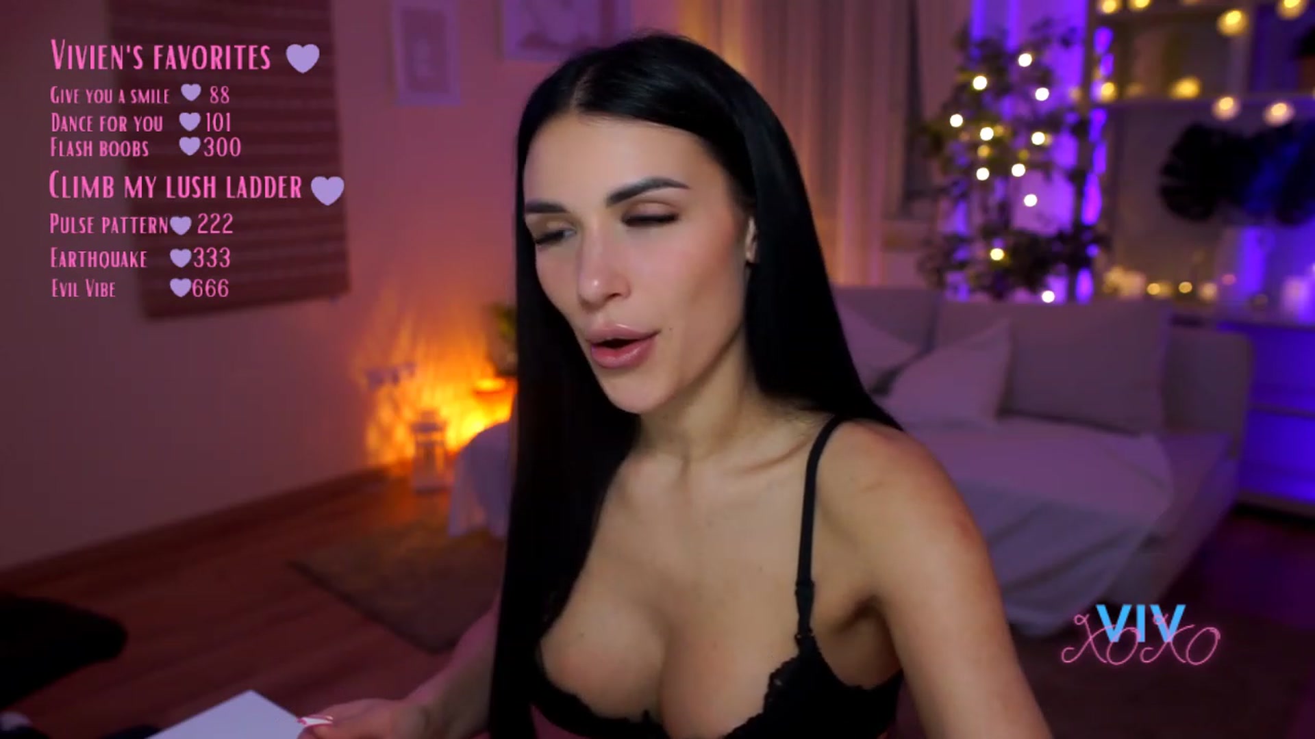 Gallery image thumbnail from kerelai's myfreecams stream on, 04/03/2023, 17:39 image 6 of 20