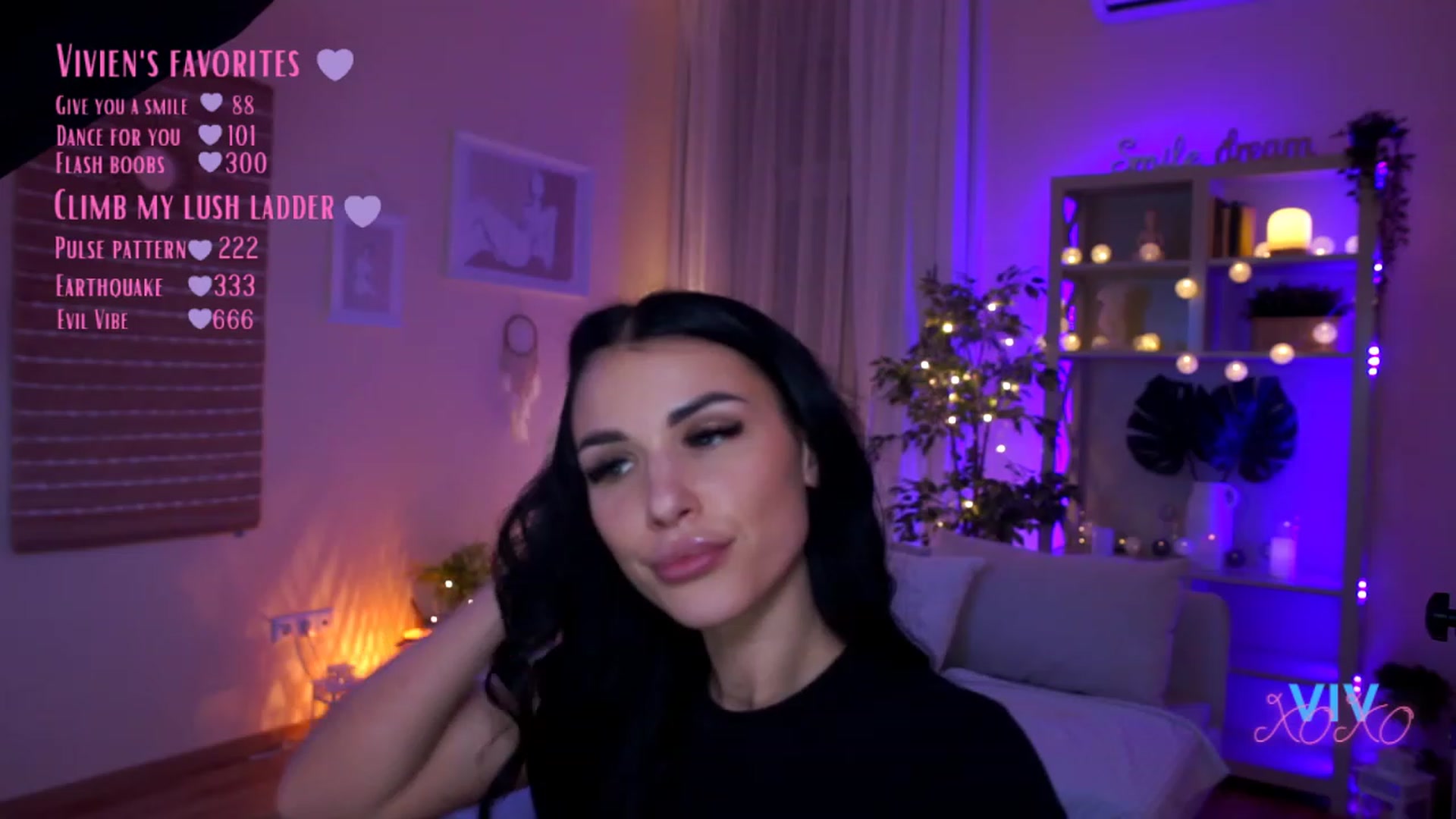 Gallery image thumbnail from kerelai's myfreecams stream on, 04/06/2023, 20:14 image 5 of 20
