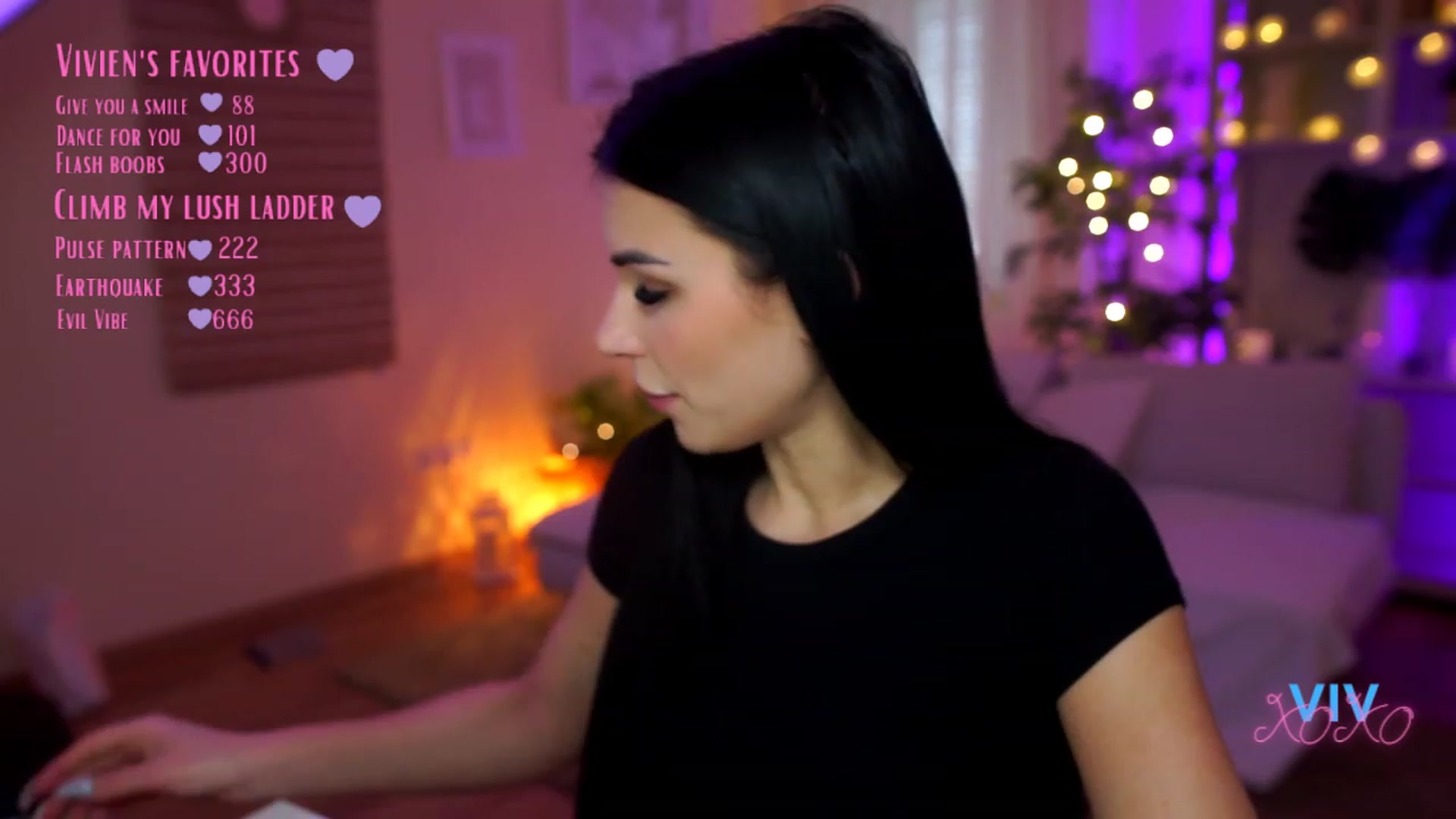 Gallery image thumbnail from kerelai's myfreecams stream on, 04/09/2023, 11:37 image 9 of 20
