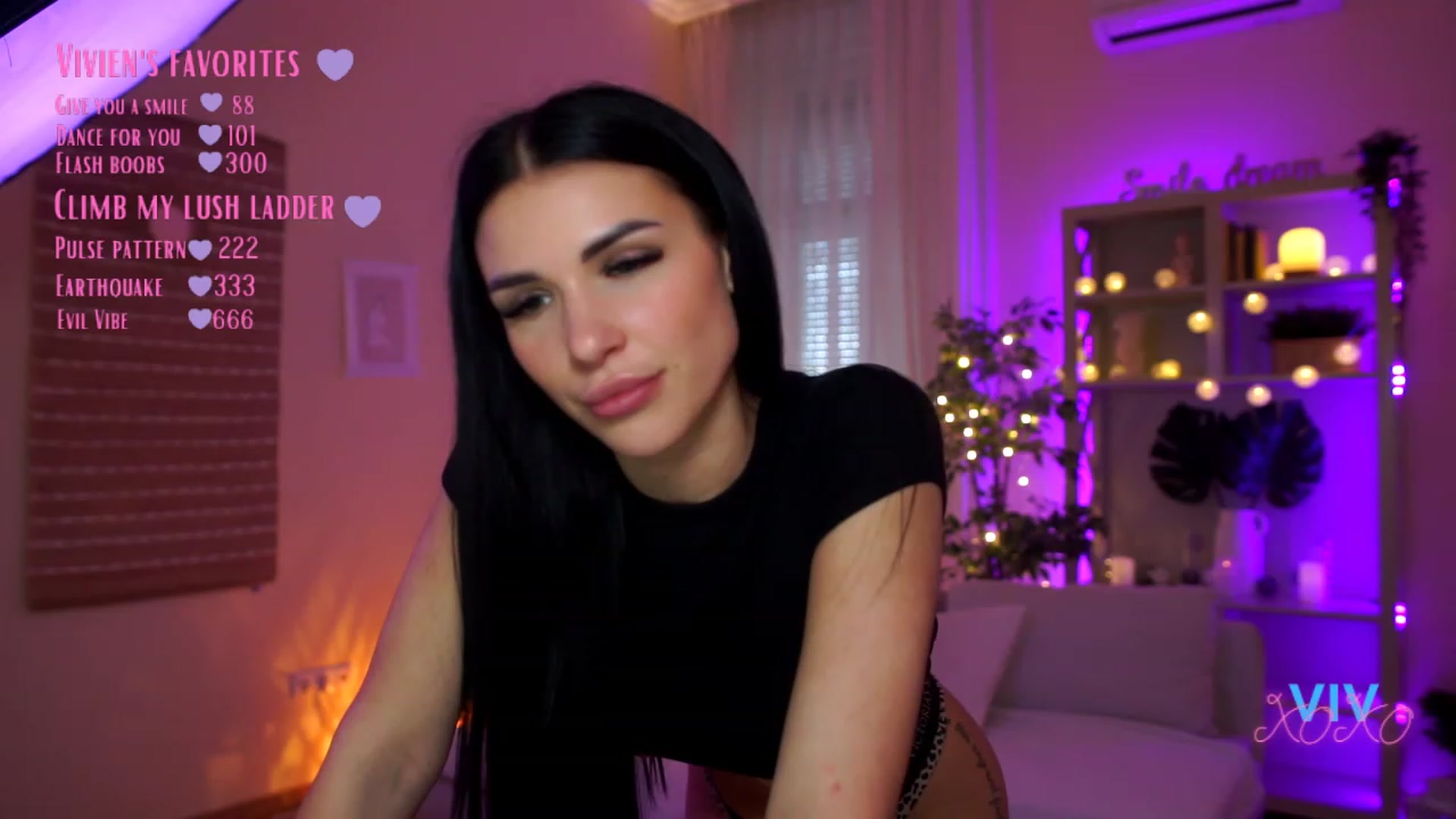 Gallery image thumbnail from kerelai's myfreecams stream on, 04/09/2023, 15:14 image 3 of 20