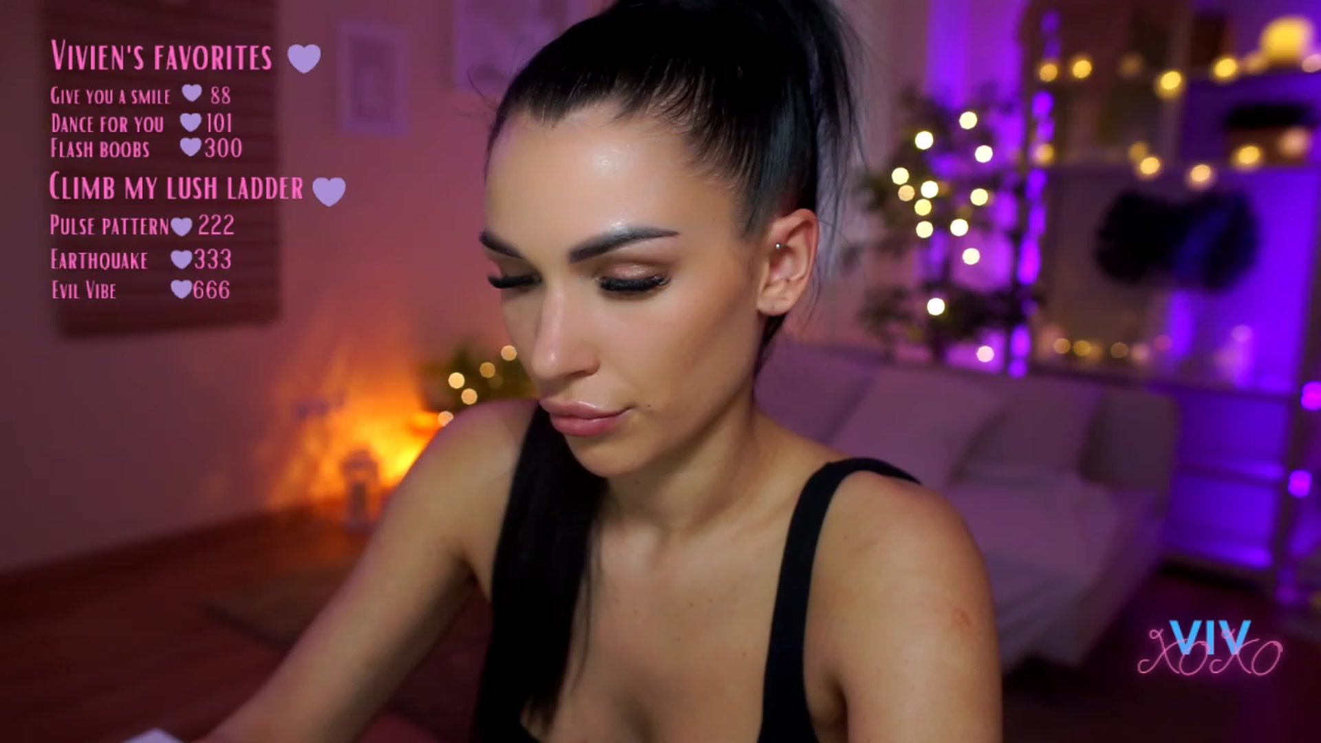 Gallery image thumbnail from kerelai's myfreecams stream on, 04/12/2023, 12:01 image 17 of 20