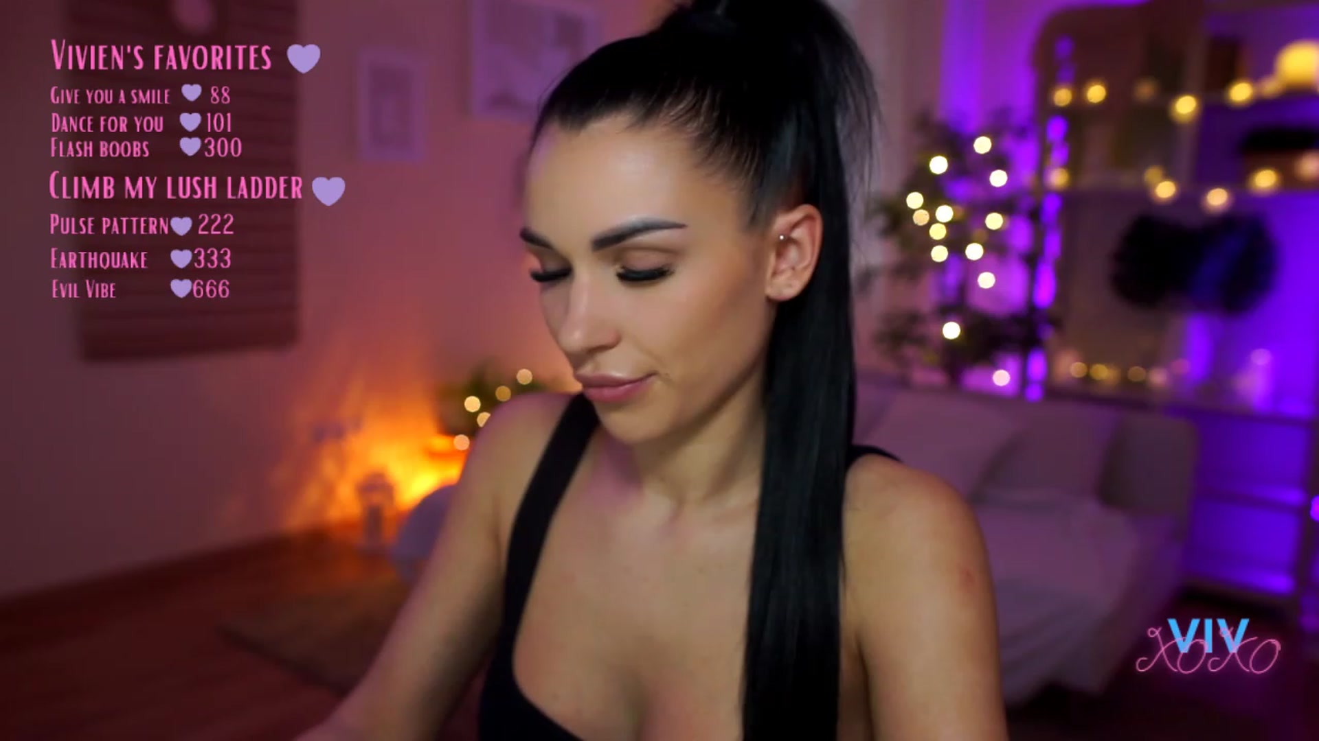 Gallery image thumbnail from kerelai's myfreecams stream on, 04/12/2023, 12:01 image 10 of 20
