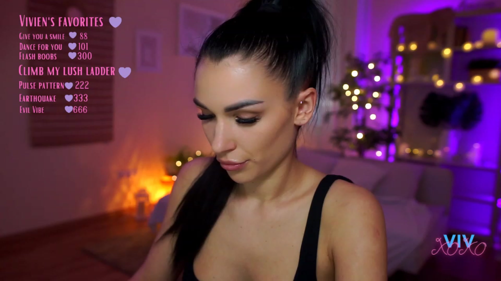 Gallery image thumbnail from kerelai's myfreecams stream on, 04/12/2023, 14:45 image 3 of 20