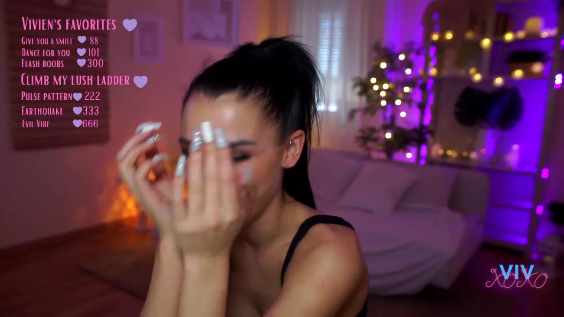 Gallery image thumbnail from kerelai's myfreecams stream on, 04/12/2023, 14:45 image 8 of 20