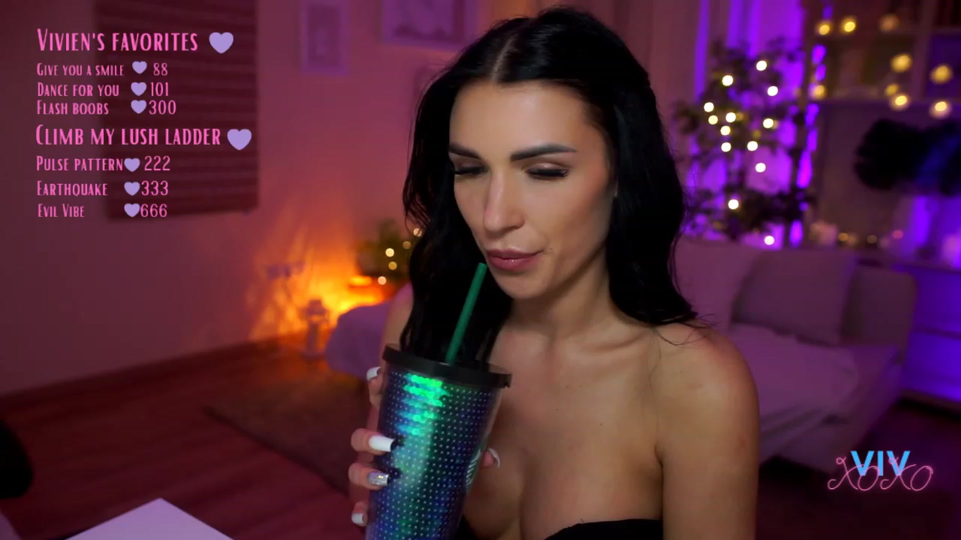 Gallery image thumbnail from kerelai's myfreecams stream on, 04/13/2023, 20:32 image 6 of 20