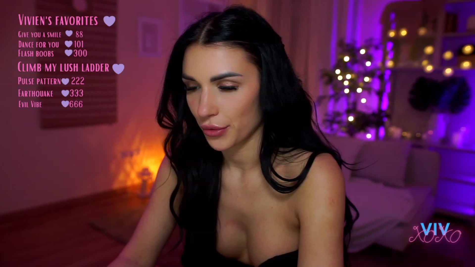 Gallery image thumbnail from kerelai's myfreecams stream on, 04/13/2023, 20:32 image 17 of 20