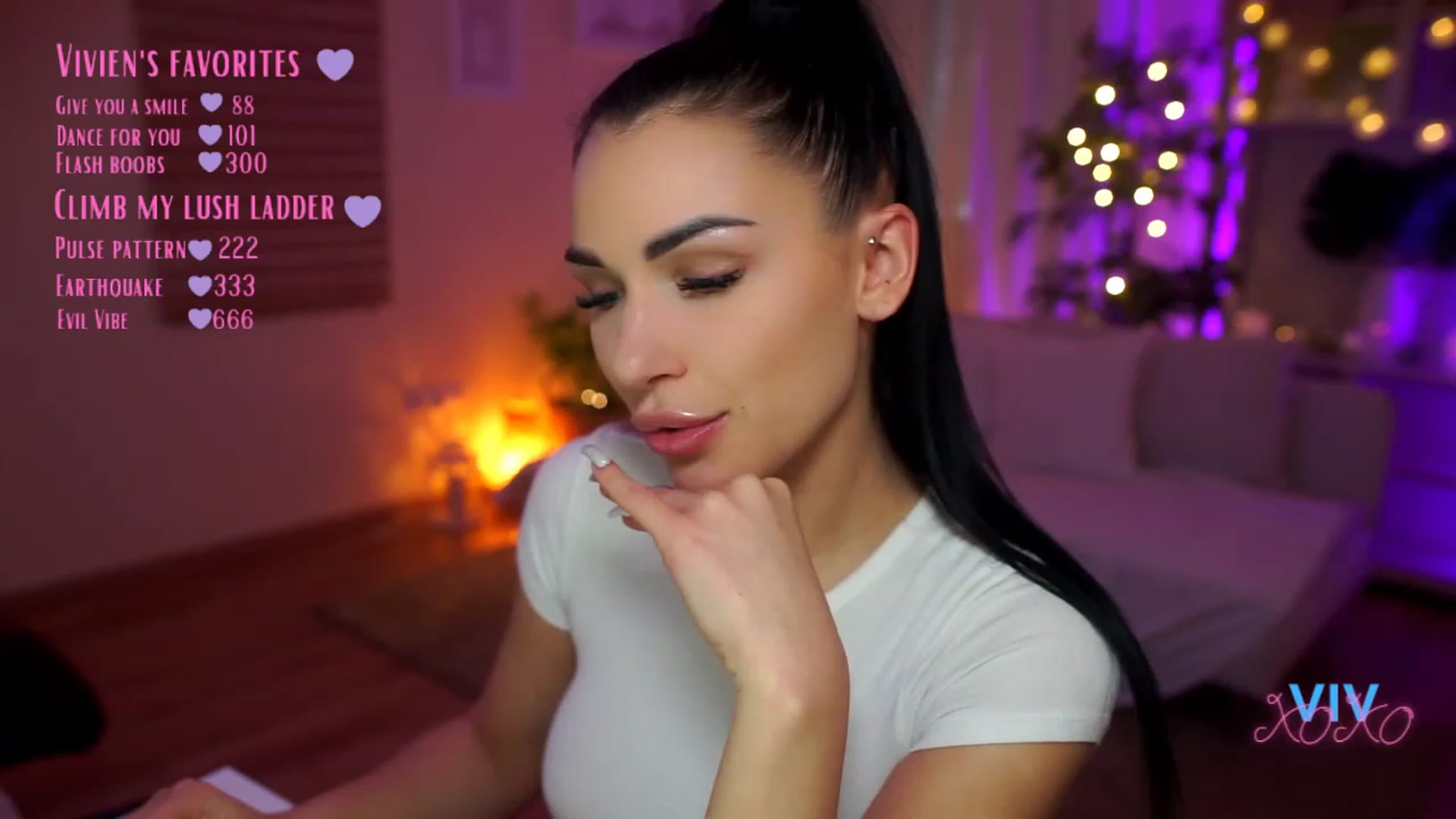 Gallery image thumbnail from kerelai's myfreecams stream on, 04/15/2023, 17:59 image 5 of 20