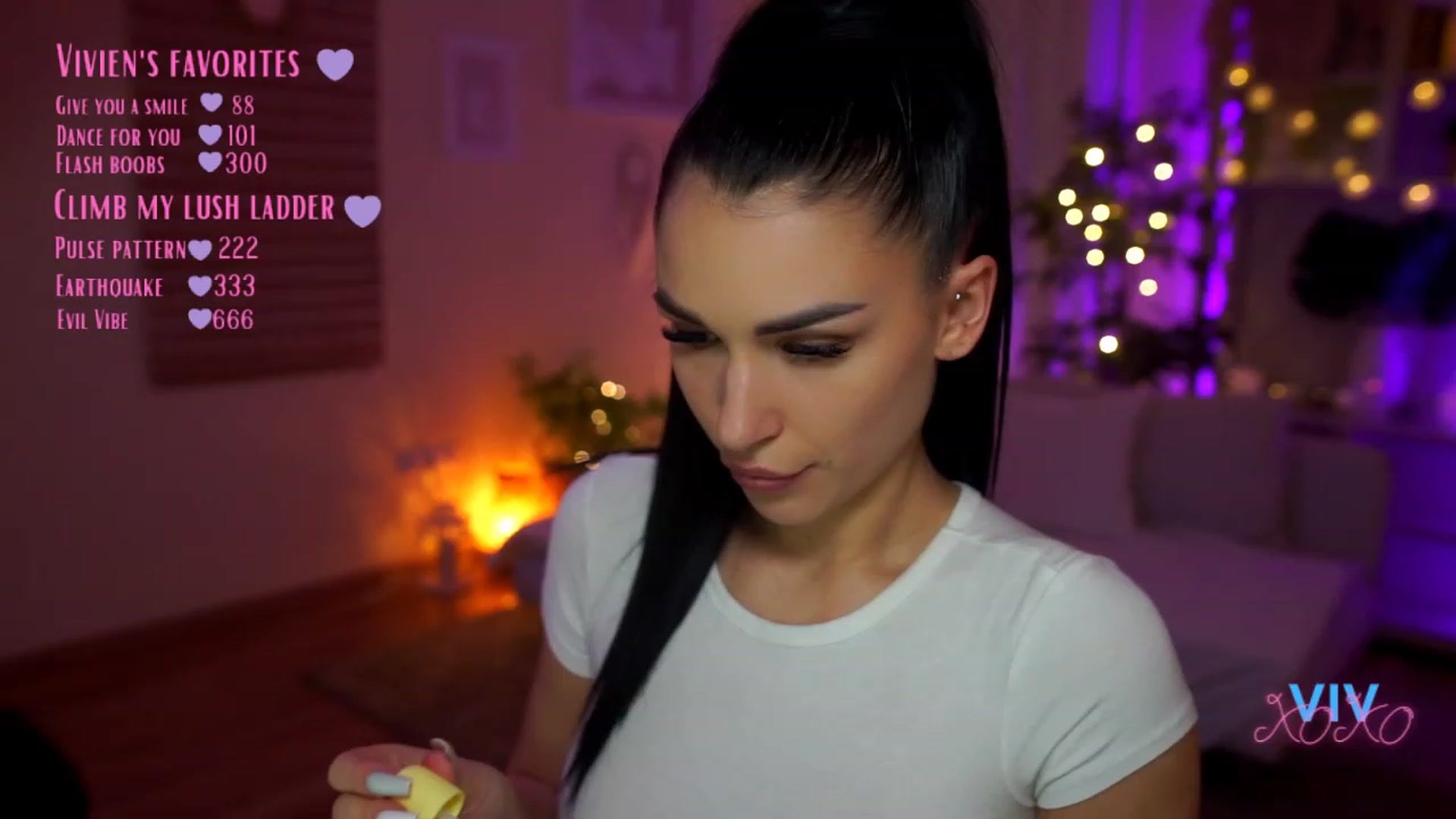 Gallery image thumbnail from kerelai's myfreecams stream on, 04/15/2023, 17:59 image 1 of 20