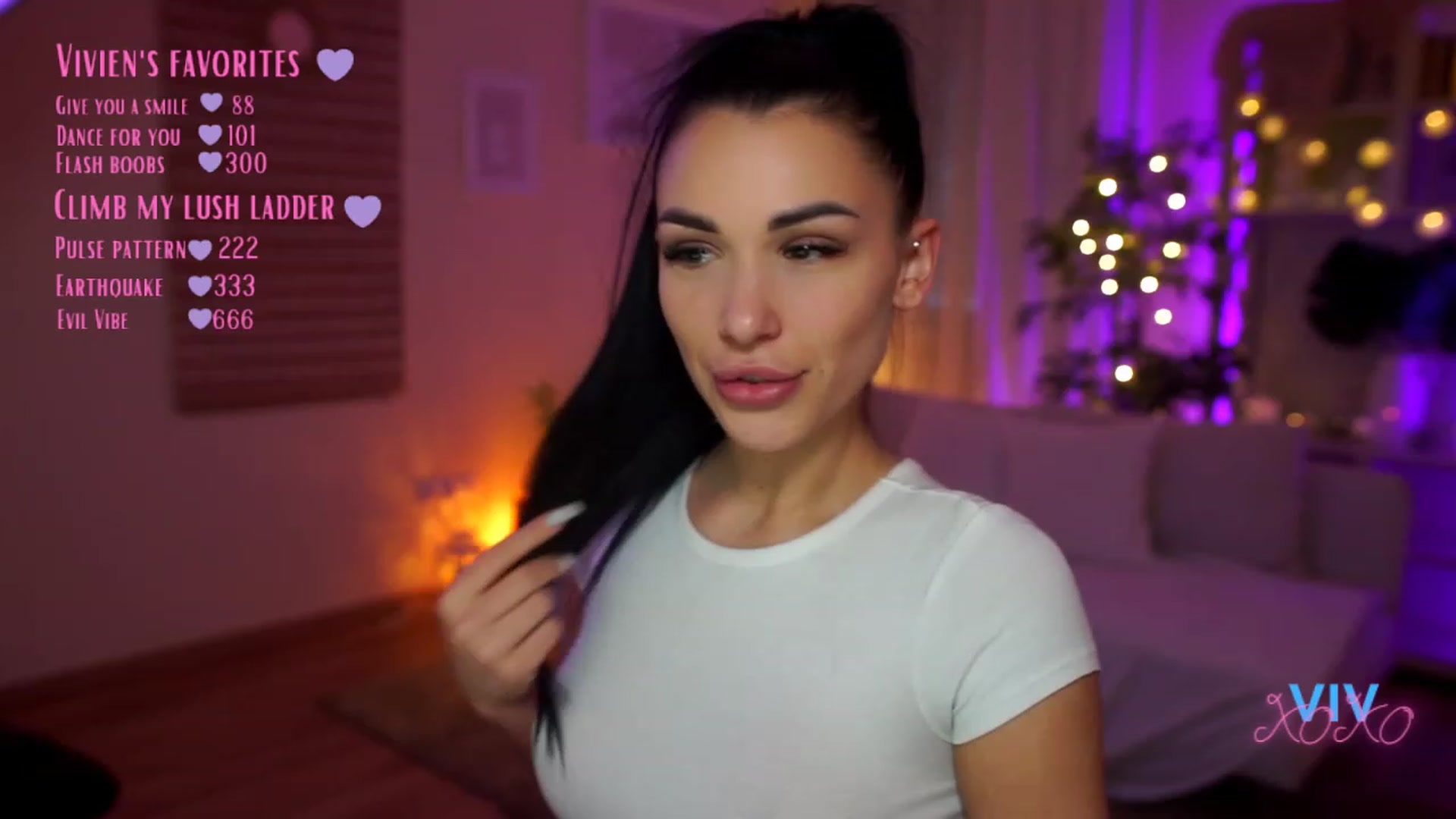 Gallery image thumbnail from kerelai's myfreecams stream on, 04/15/2023, 17:59 image 11 of 20