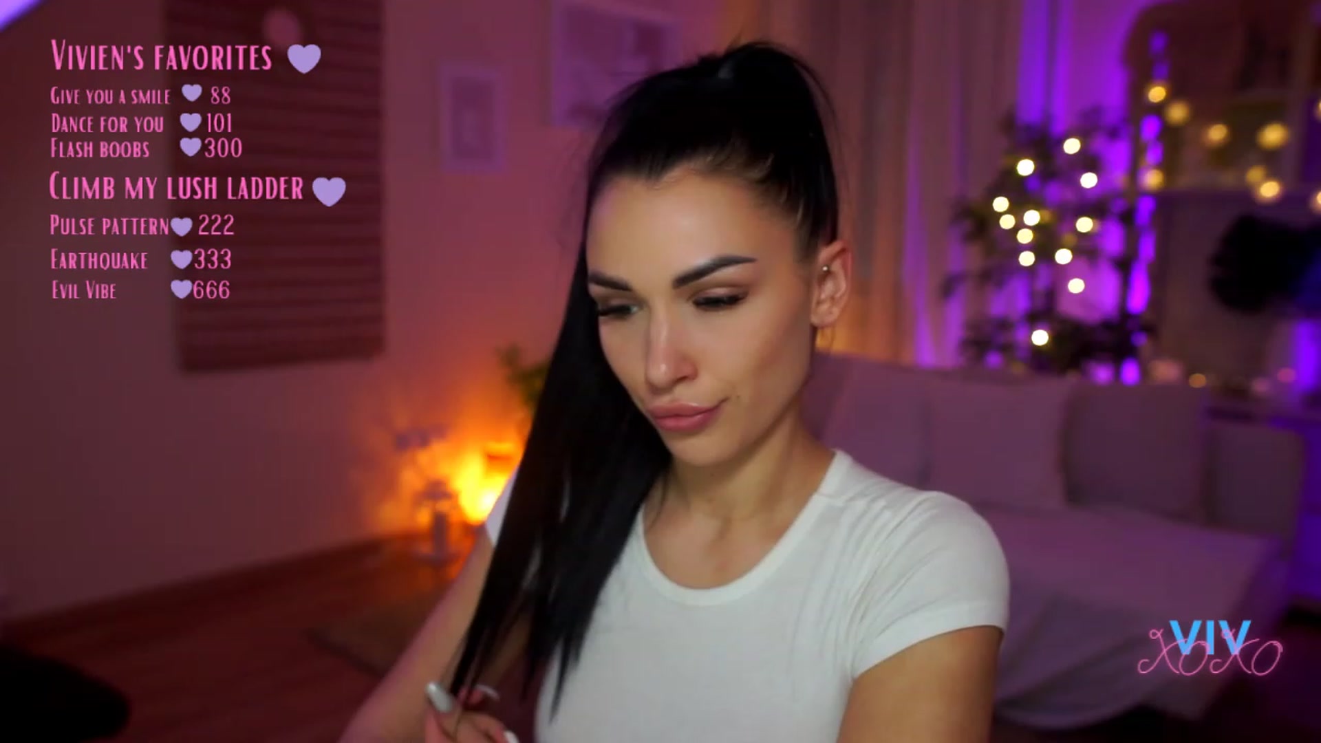 Gallery image thumbnail from kerelai's myfreecams stream on, 04/15/2023, 17:59 image 15 of 20