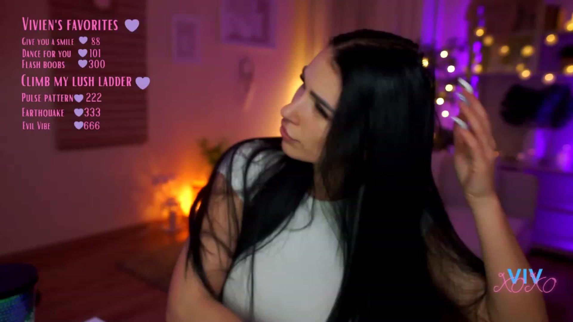 Gallery image thumbnail from kerelai's myfreecams stream on, 04/15/2023, 19:36 image 12 of 20