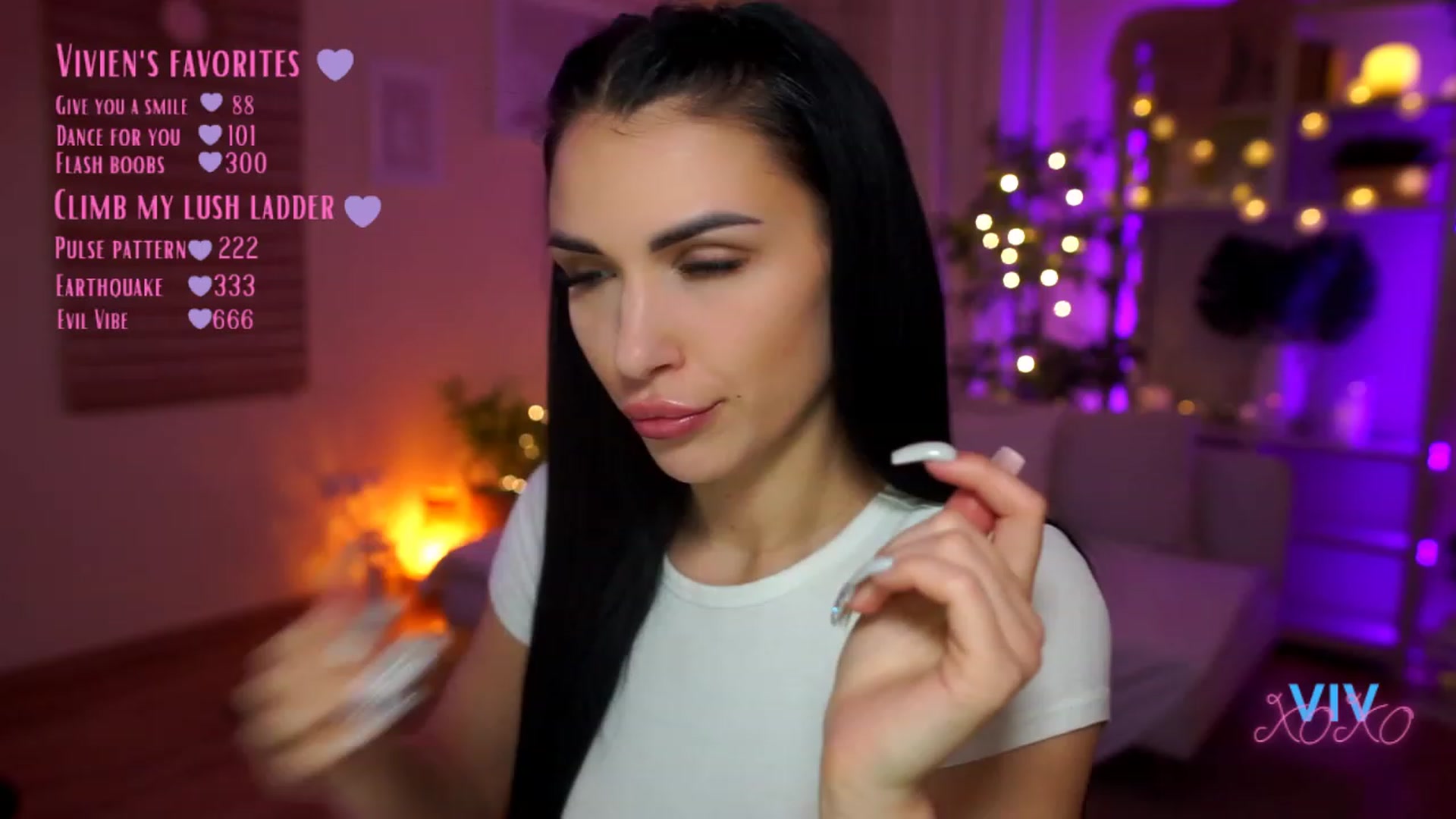 Gallery image thumbnail from kerelai's myfreecams stream on, 04/15/2023, 19:36 image 16 of 20