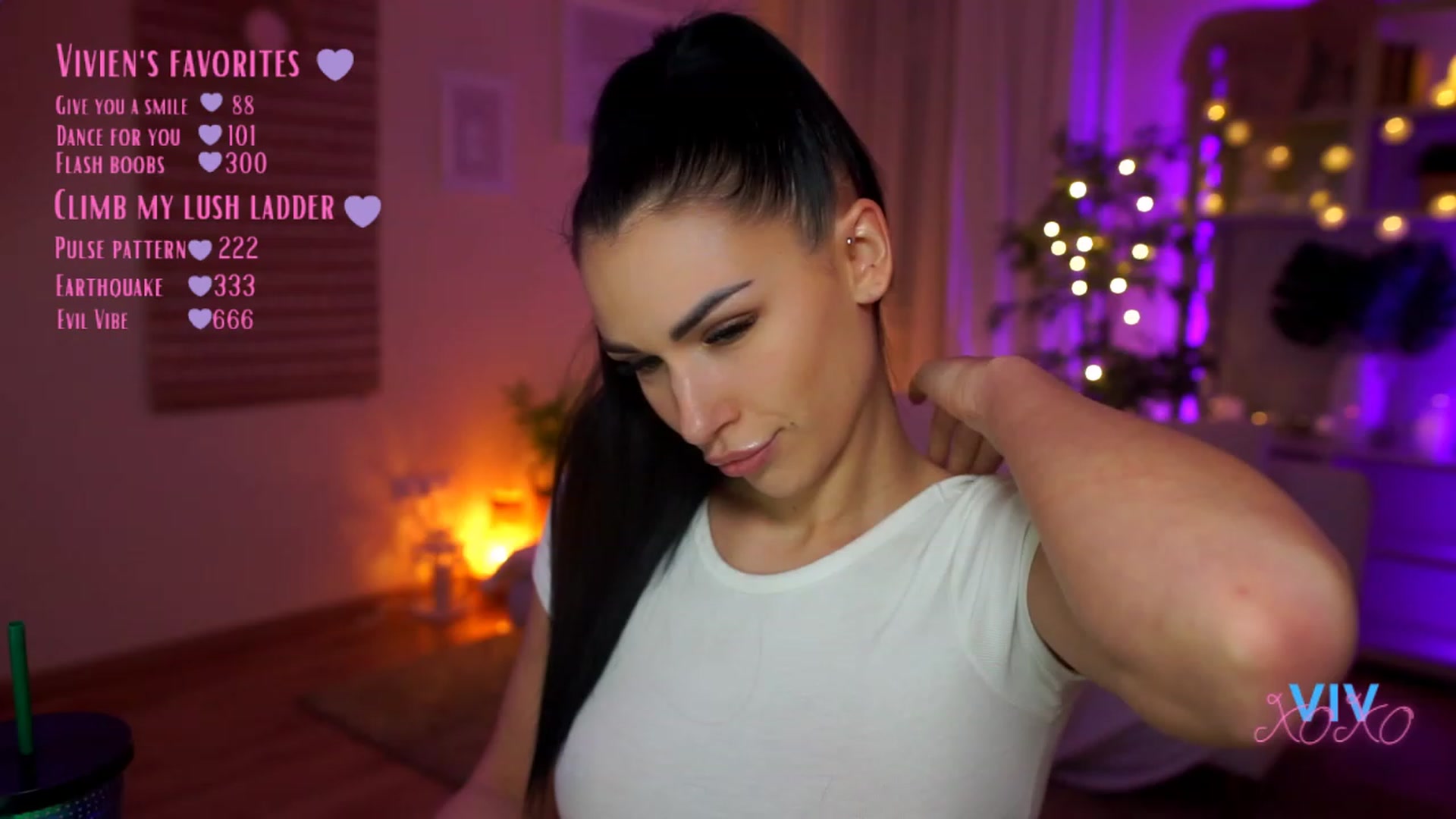 Gallery image thumbnail from kerelai's myfreecams stream on, 04/15/2023, 19:36 image 1 of 20
