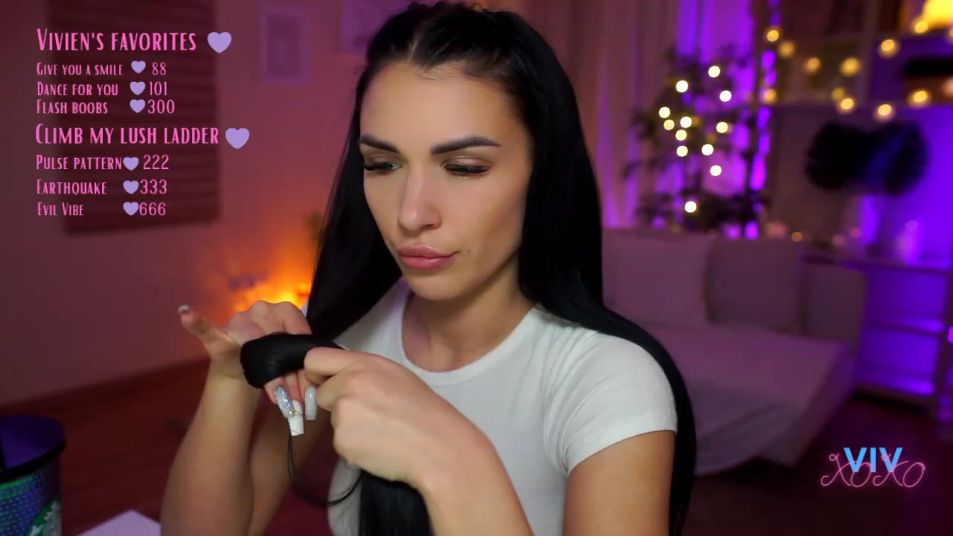 Gallery image thumbnail from kerelai's myfreecams stream on, 04/15/2023, 19:36 image 18 of 20