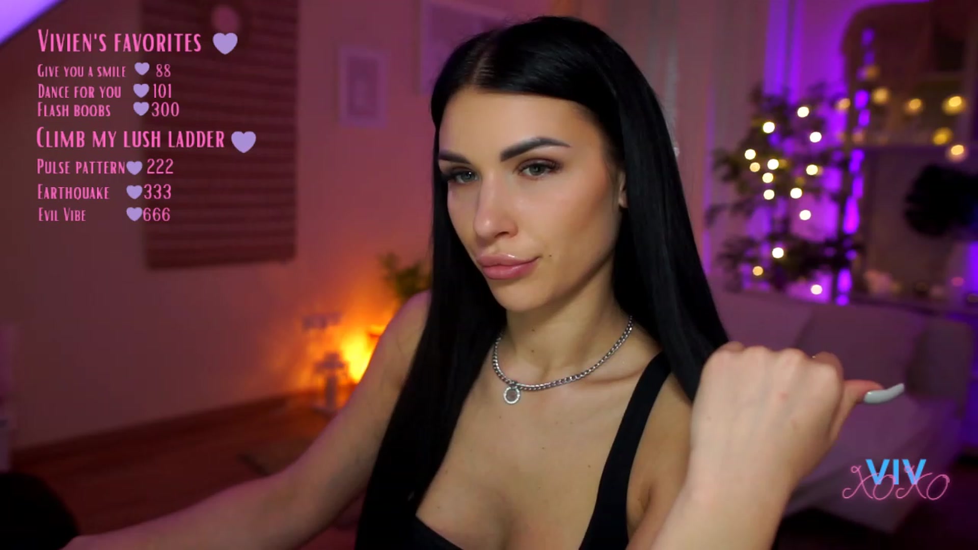 Gallery image thumbnail from kerelai's myfreecams stream on, 04/17/2023, 14:44 image 14 of 20