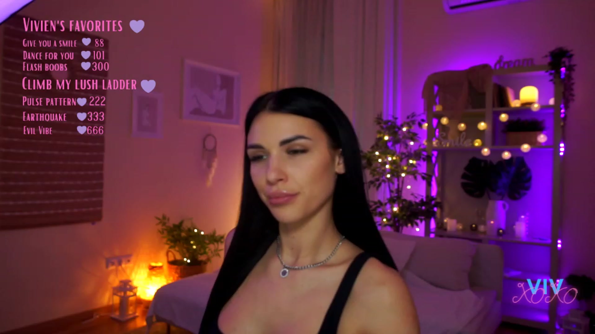 Gallery image thumbnail from kerelai's myfreecams stream on, 04/17/2023, 14:44 image 10 of 20