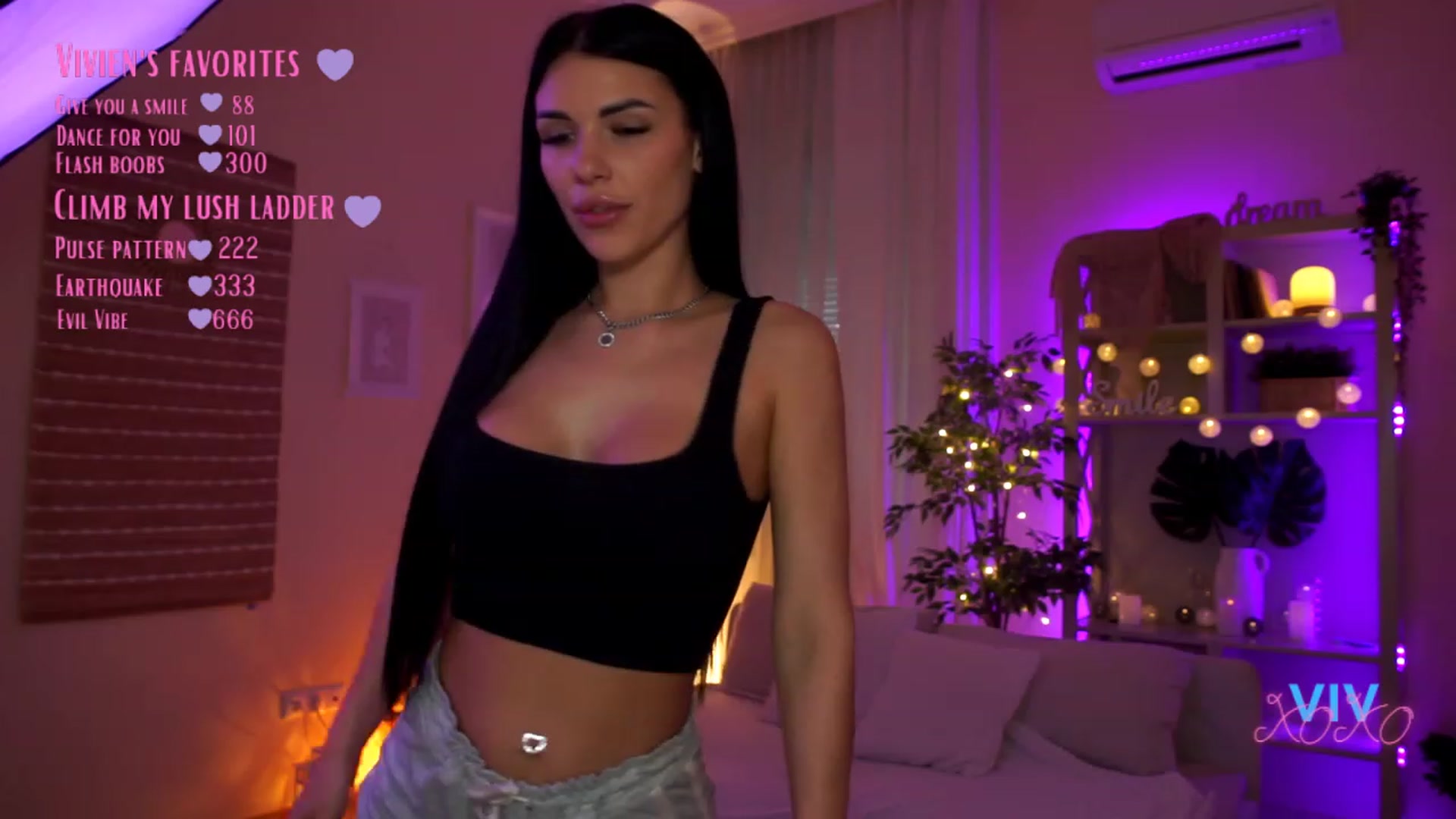Gallery image thumbnail from kerelai's myfreecams stream on, 04/17/2023, 14:44 image 16 of 20