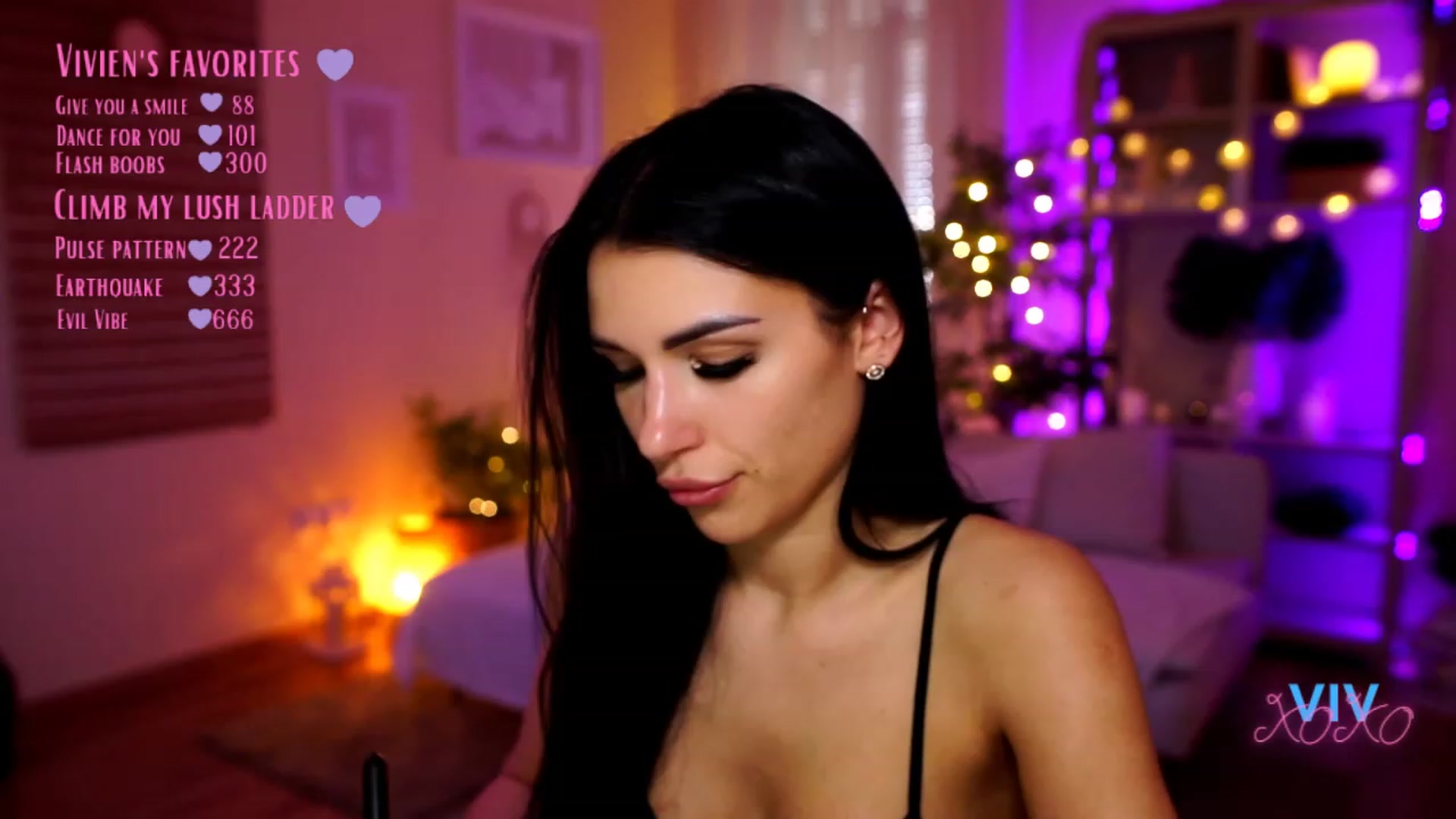 Gallery image thumbnail from kerelai's myfreecams stream on, 04/21/2023, 11:24 image 1 of 20