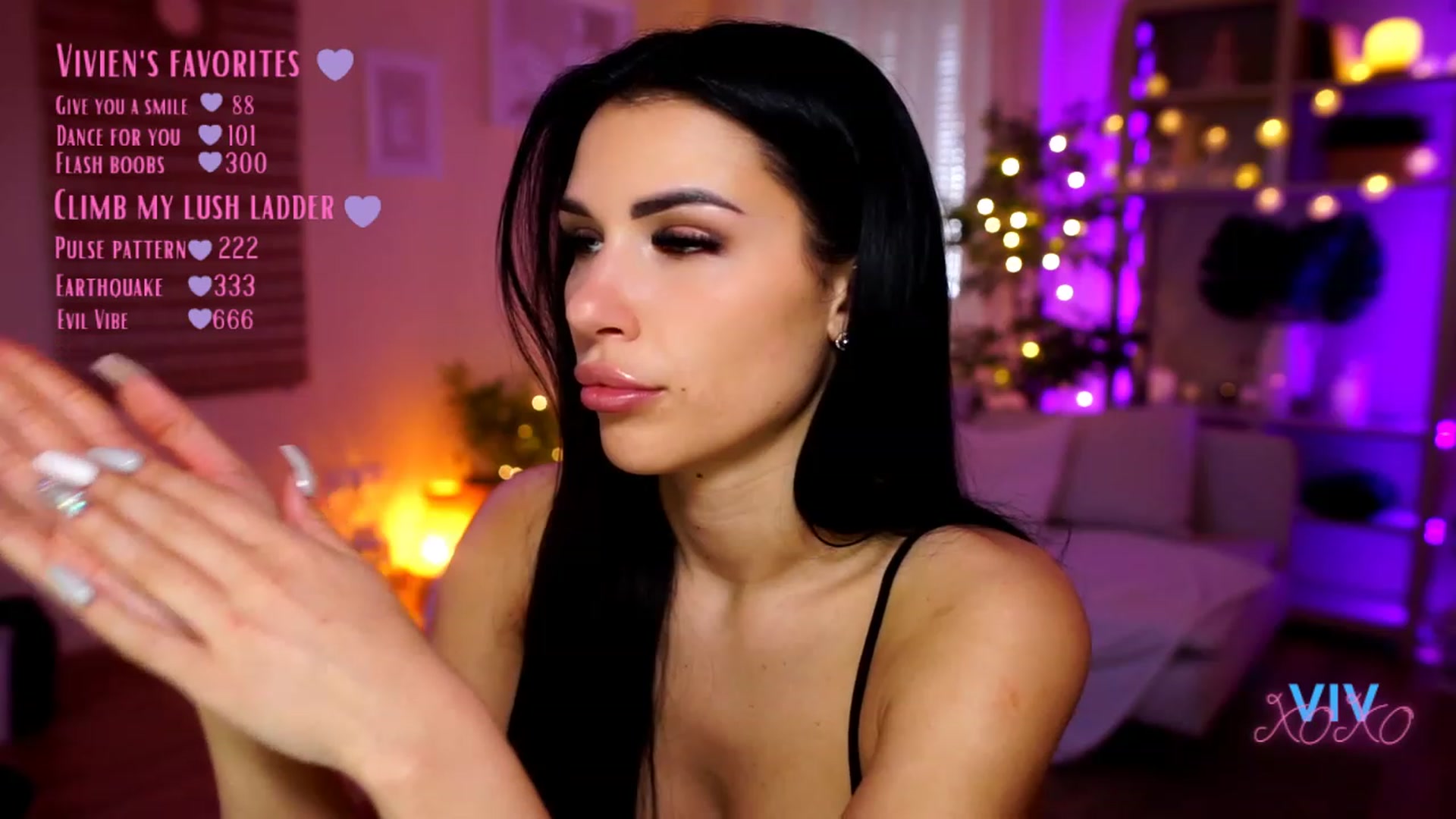 Gallery image thumbnail from kerelai's myfreecams stream on, 04/21/2023, 12:02 image 20 of 20
