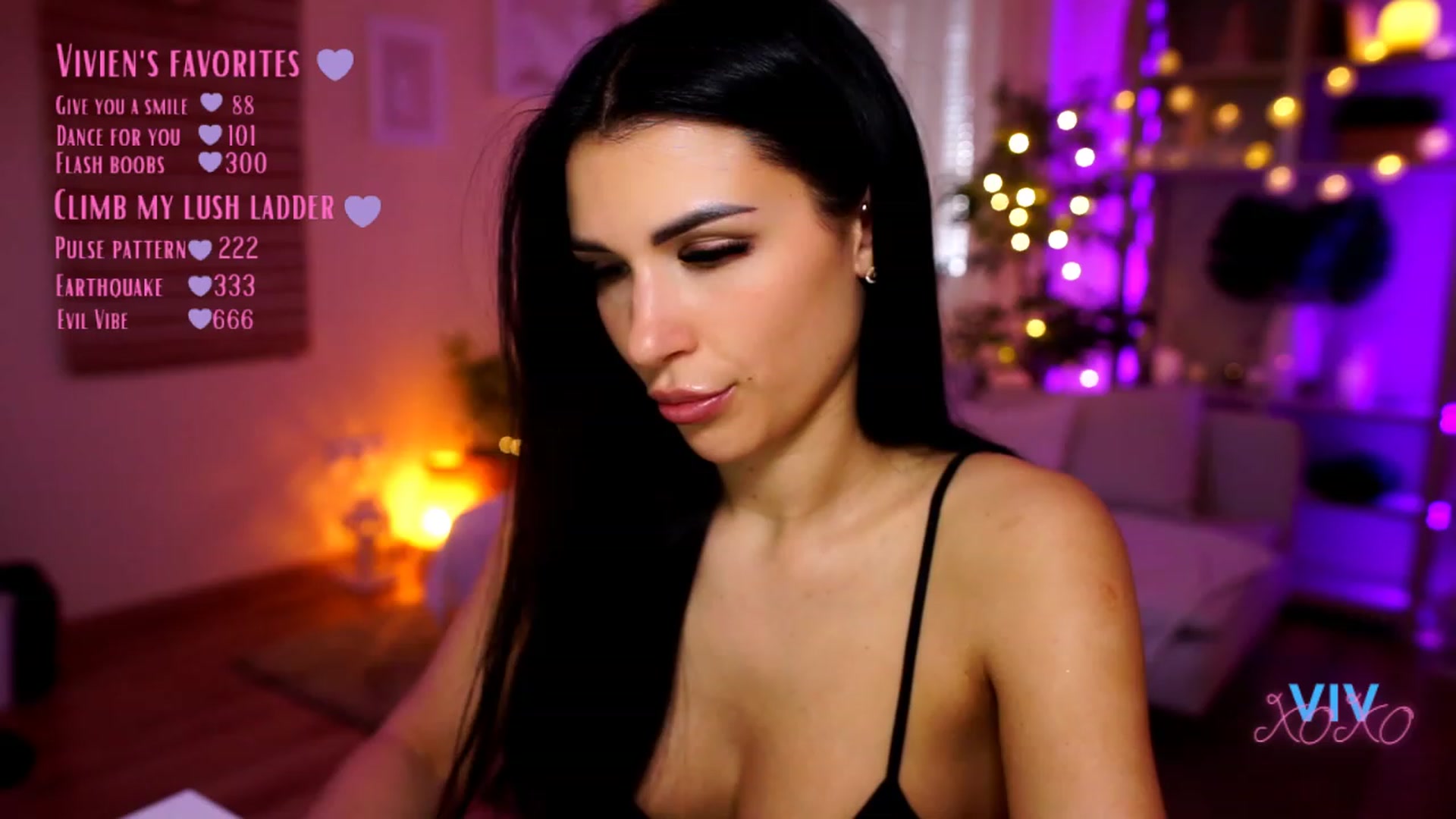 Gallery image thumbnail from kerelai's myfreecams stream on, 04/21/2023, 12:02 image 9 of 20