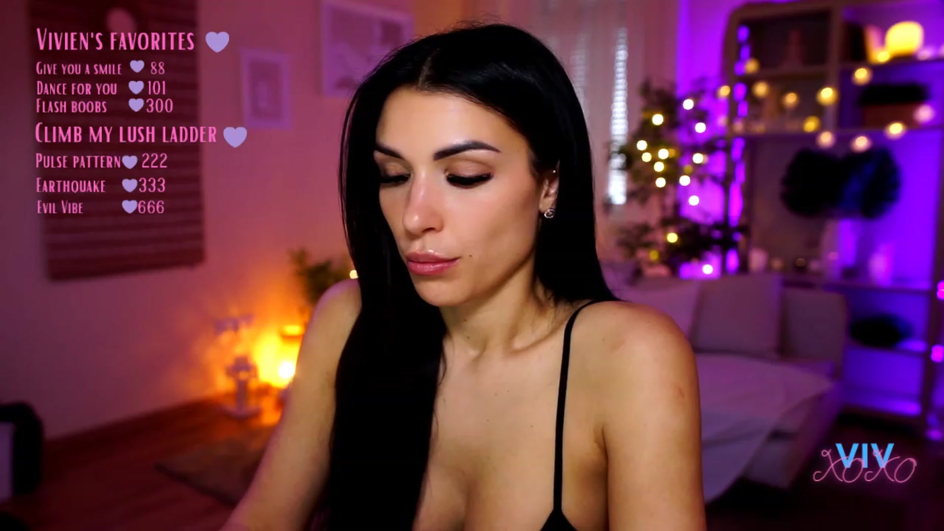 Gallery image thumbnail from kerelai's myfreecams stream on, 04/21/2023, 13:37 image 3 of 20