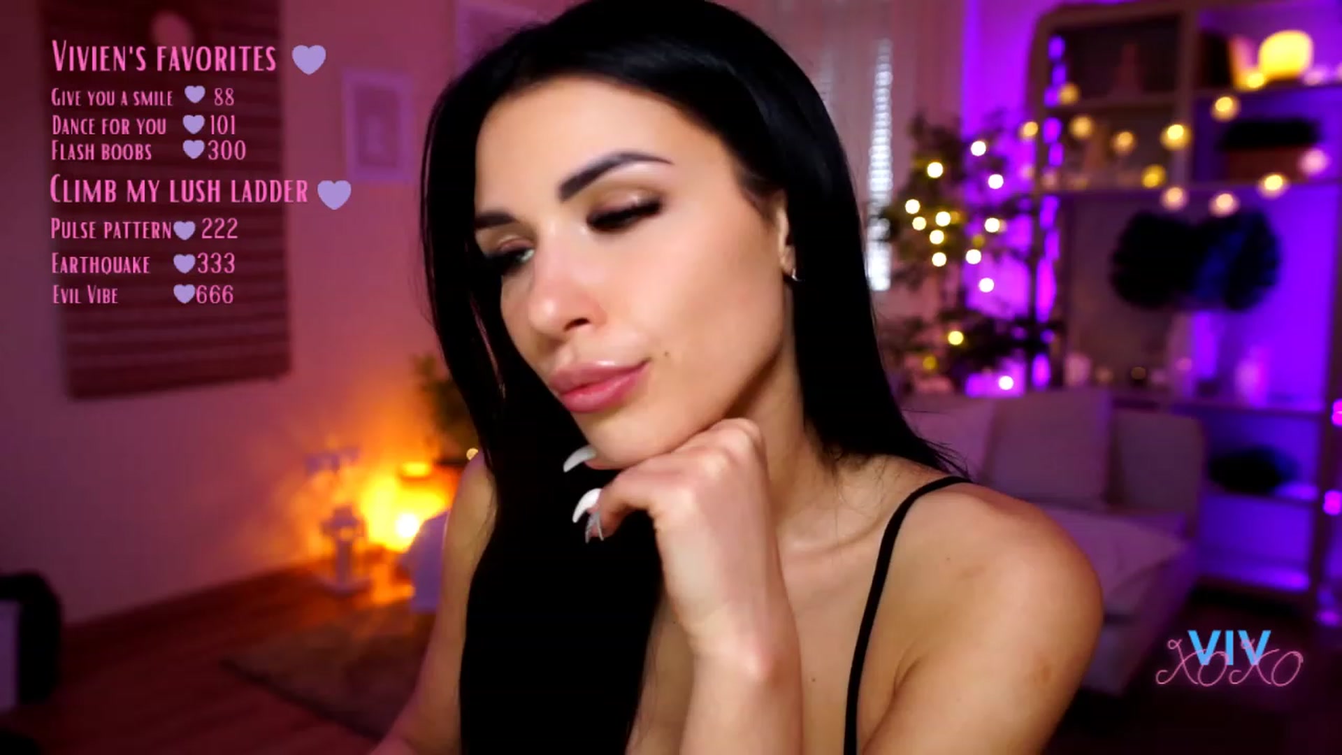 Gallery image thumbnail from kerelai's myfreecams stream on, 04/21/2023, 13:37 image 4 of 20