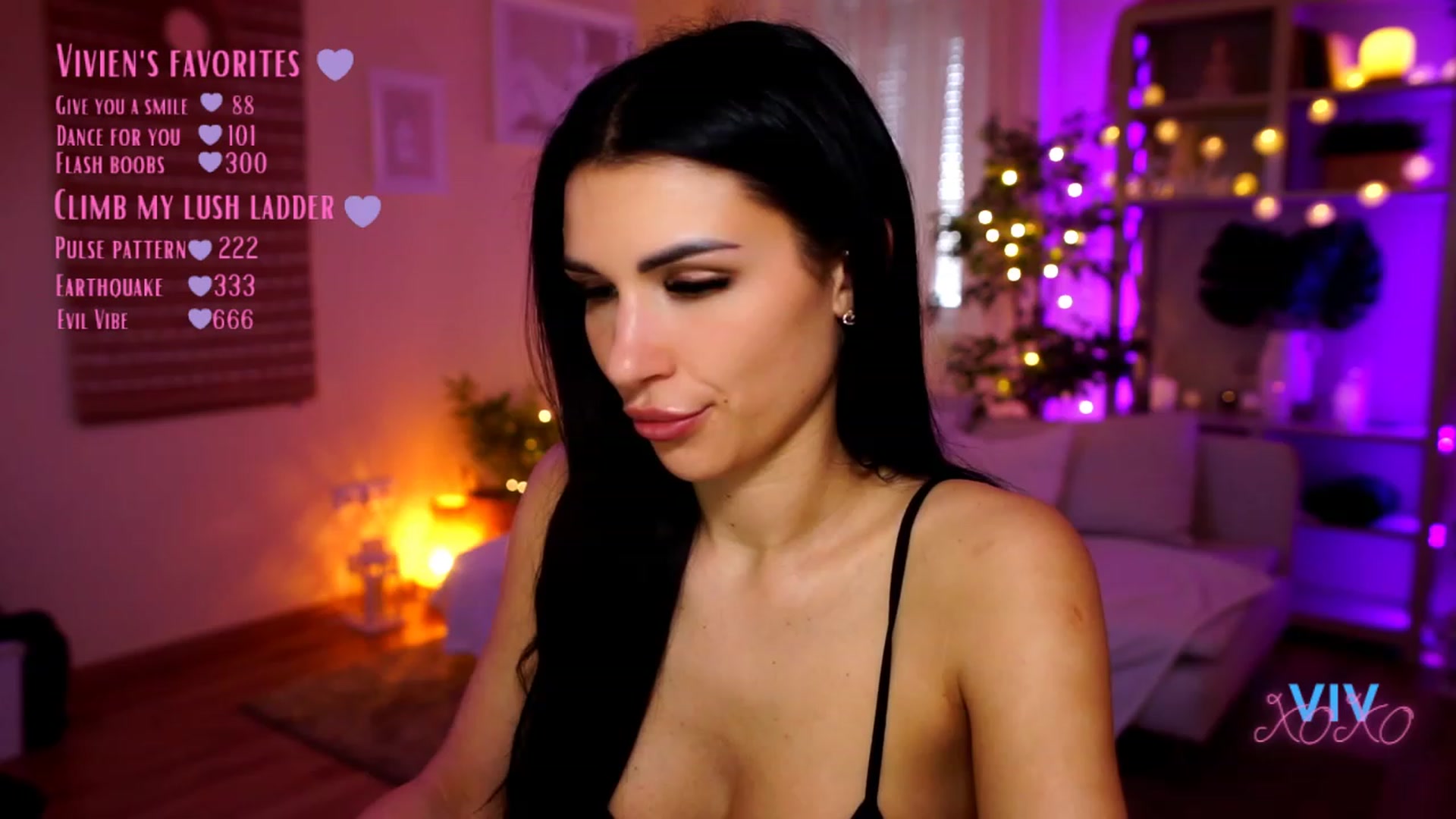 Gallery image thumbnail from kerelai's myfreecams stream on, 04/21/2023, 14:44 image 16 of 20