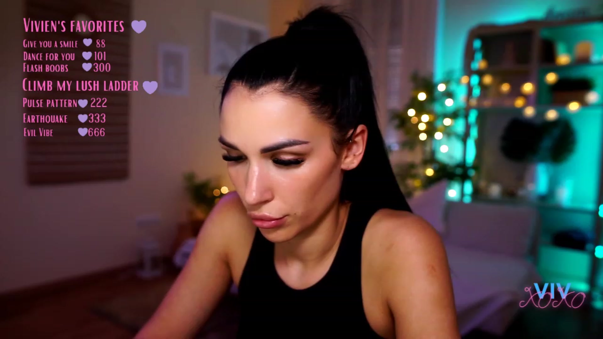 Gallery image thumbnail from kerelai's myfreecams stream on, 04/23/2023, 18:01 image 8 of 20