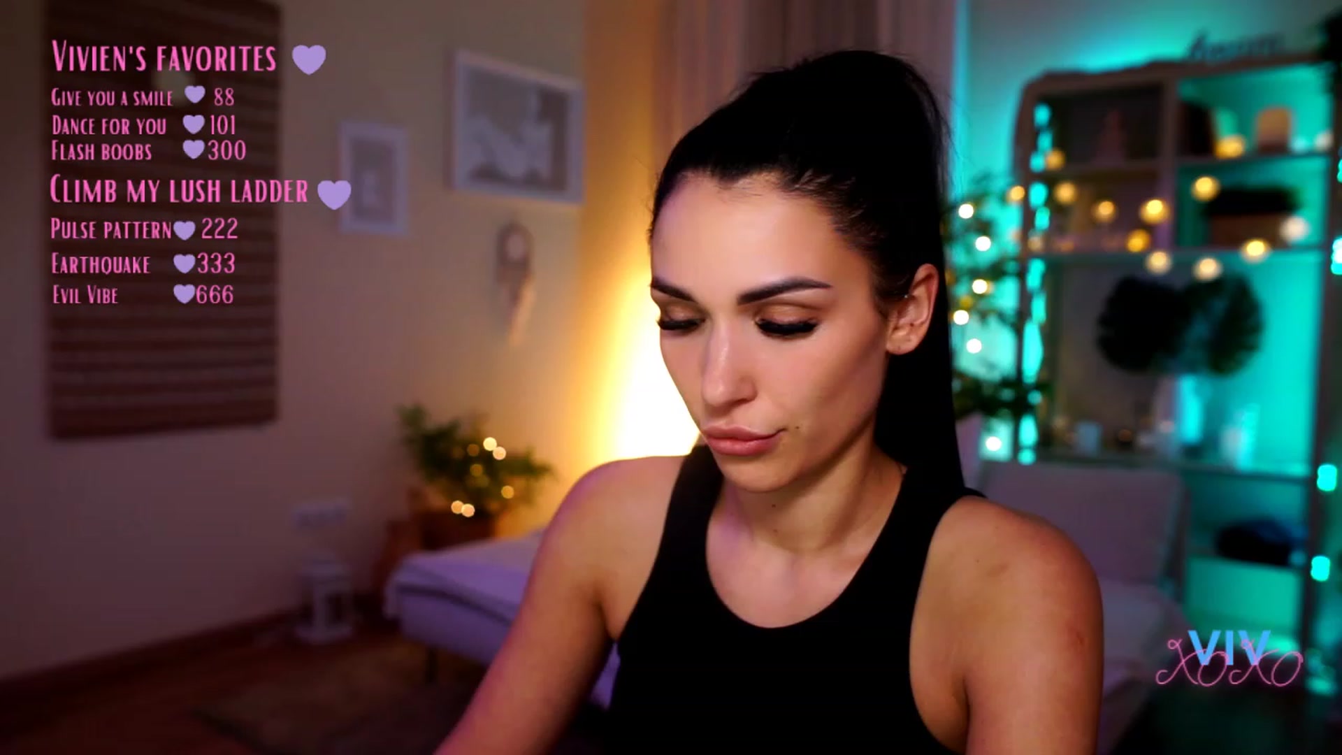 Gallery image thumbnail from kerelai's myfreecams stream on, 04/23/2023, 19:34 image 1 of 20