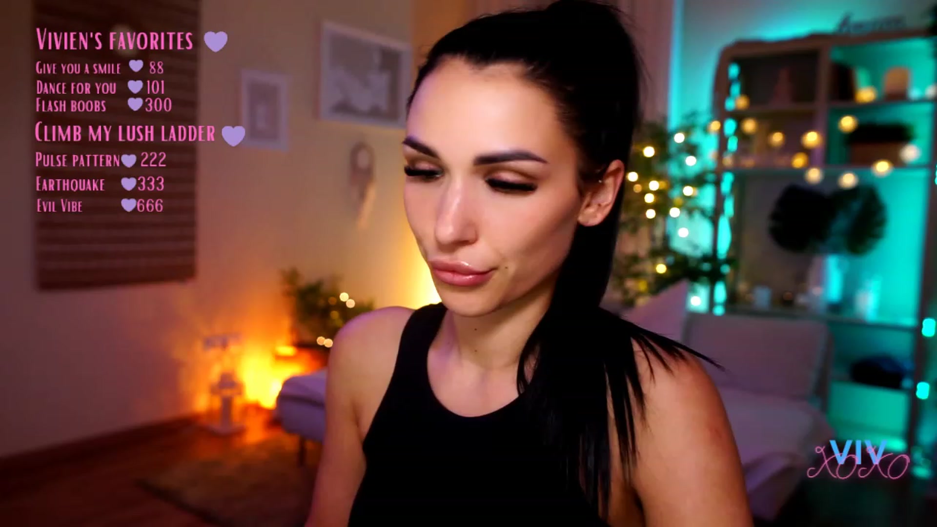 Gallery image thumbnail from kerelai's myfreecams stream on, 04/23/2023, 19:34 image 16 of 20