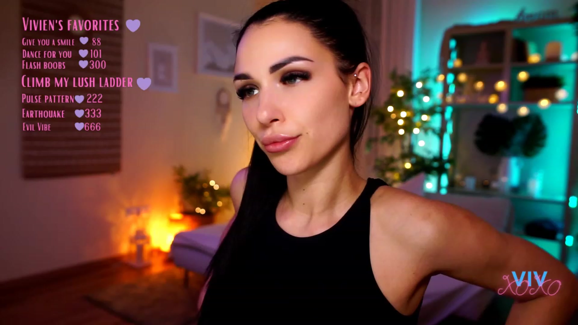 Gallery image thumbnail from kerelai's myfreecams stream on, 04/23/2023, 19:34 image 17 of 20