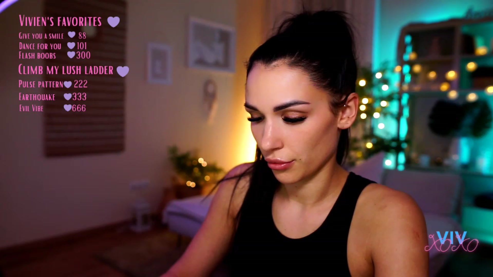 Gallery image thumbnail from kerelai's myfreecams stream on, 04/23/2023, 19:34 image 10 of 20