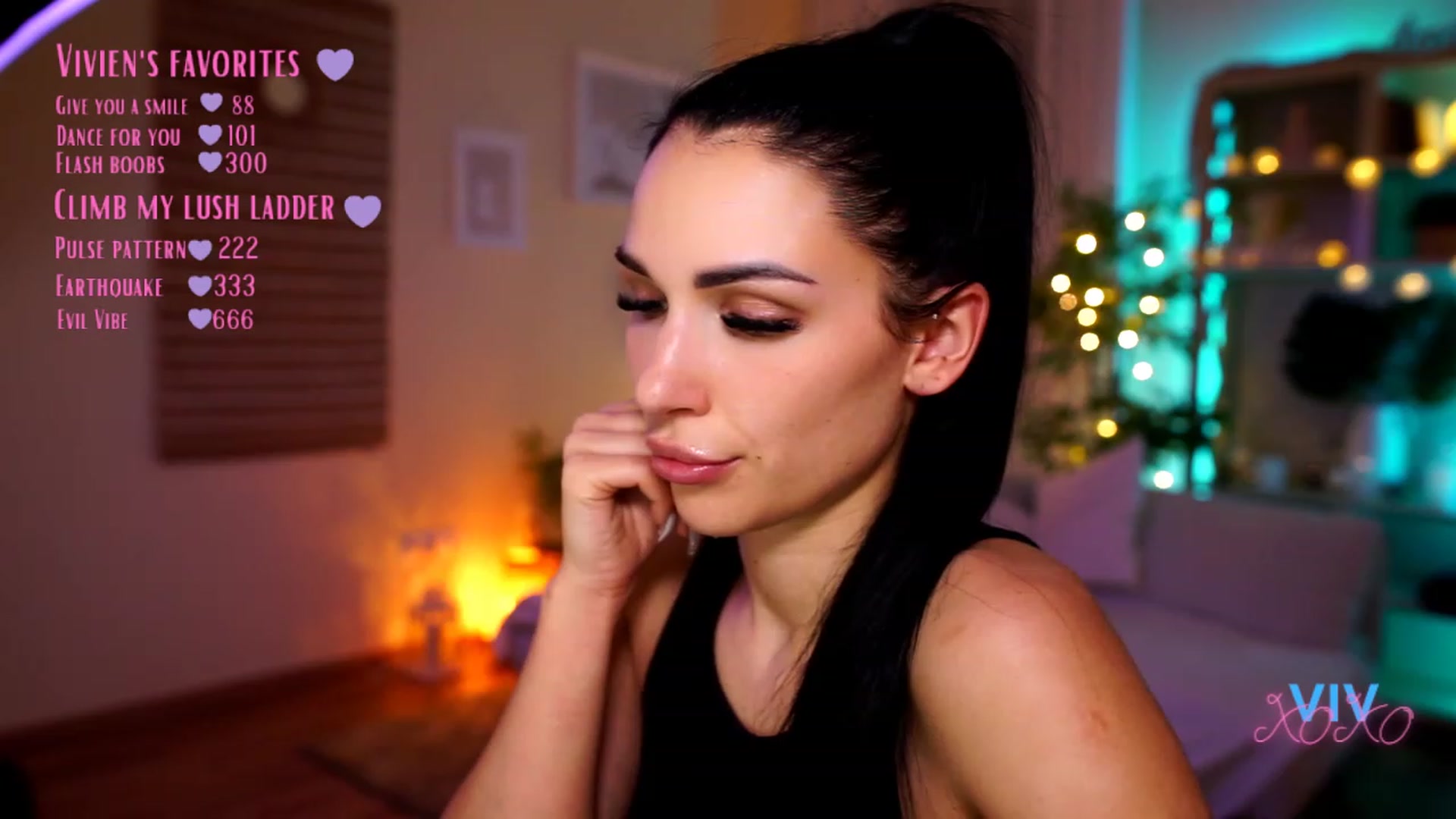 Gallery image thumbnail from kerelai's myfreecams stream on, 04/23/2023, 20:03 image 20 of 20