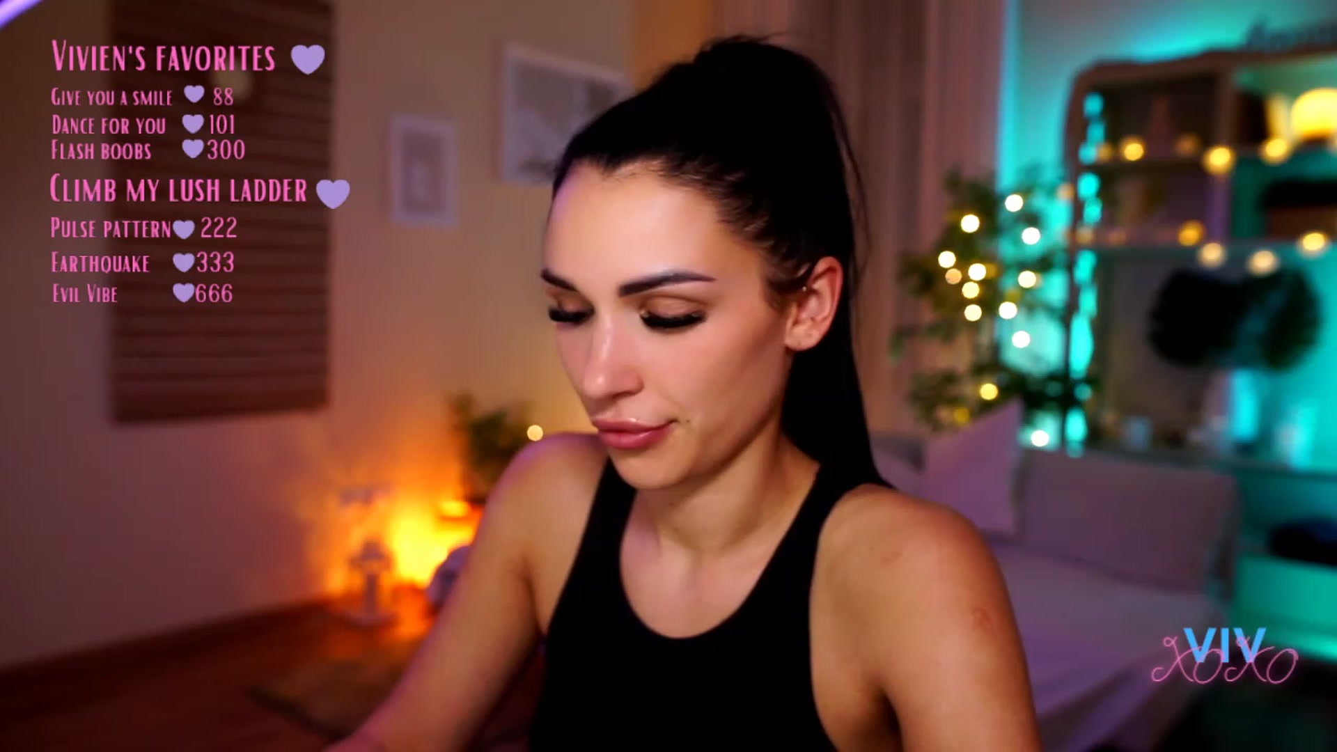 Gallery image thumbnail from kerelai's myfreecams stream on, 04/23/2023, 20:03 image 10 of 20