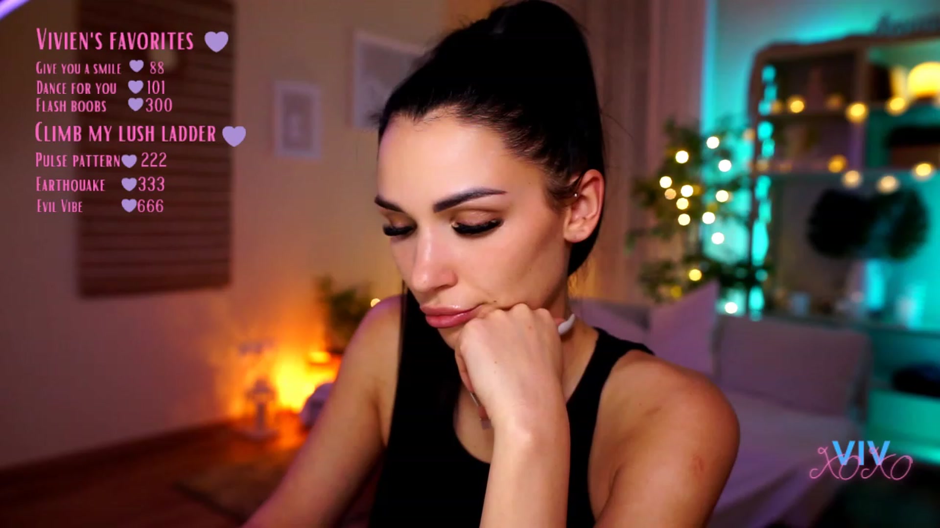 Gallery image thumbnail from kerelai's myfreecams stream on, 04/23/2023, 20:03 image 5 of 20