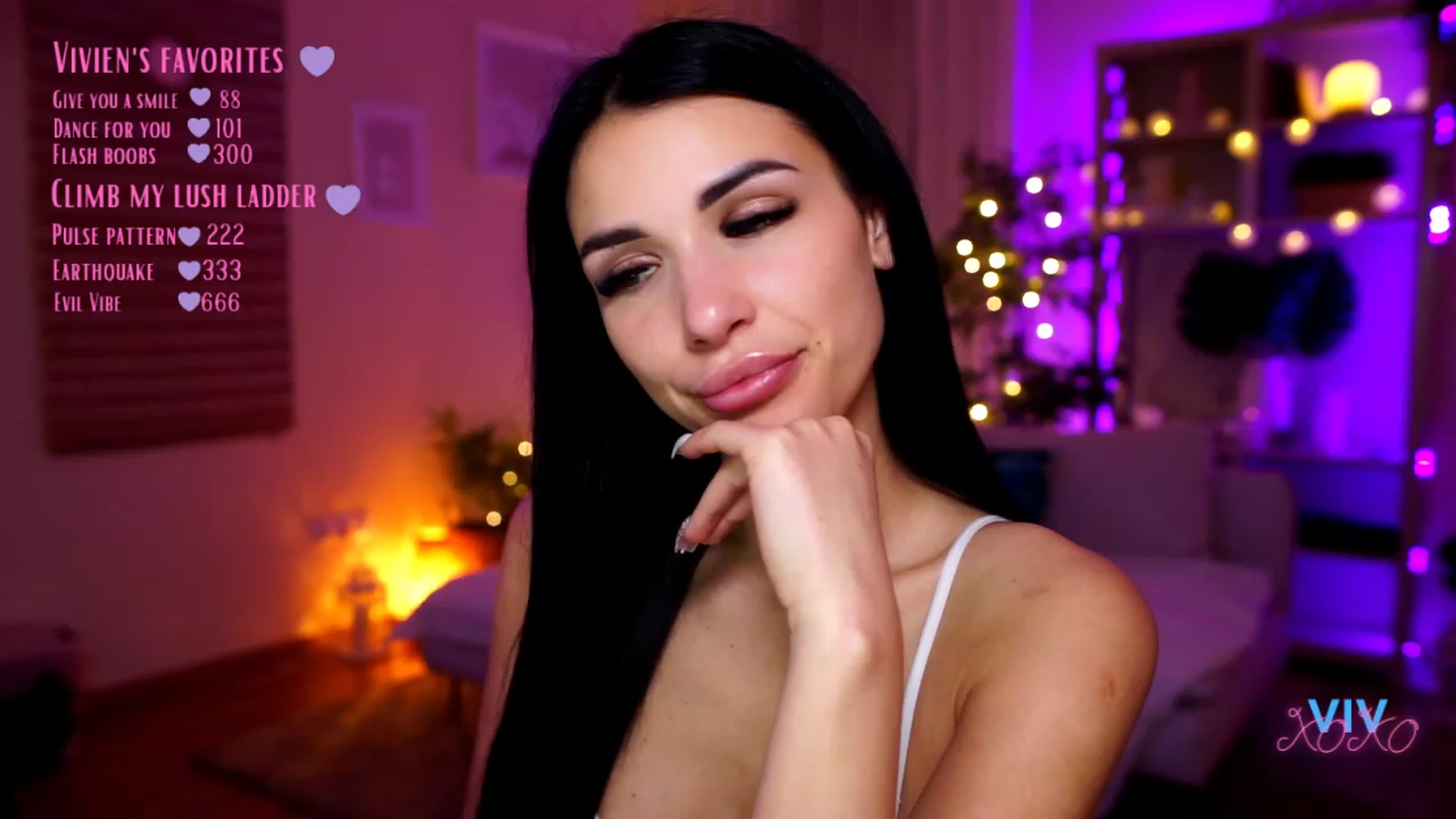 Gallery image thumbnail from kerelai's myfreecams stream on, 04/25/2023, 19:18 image 20 of 20