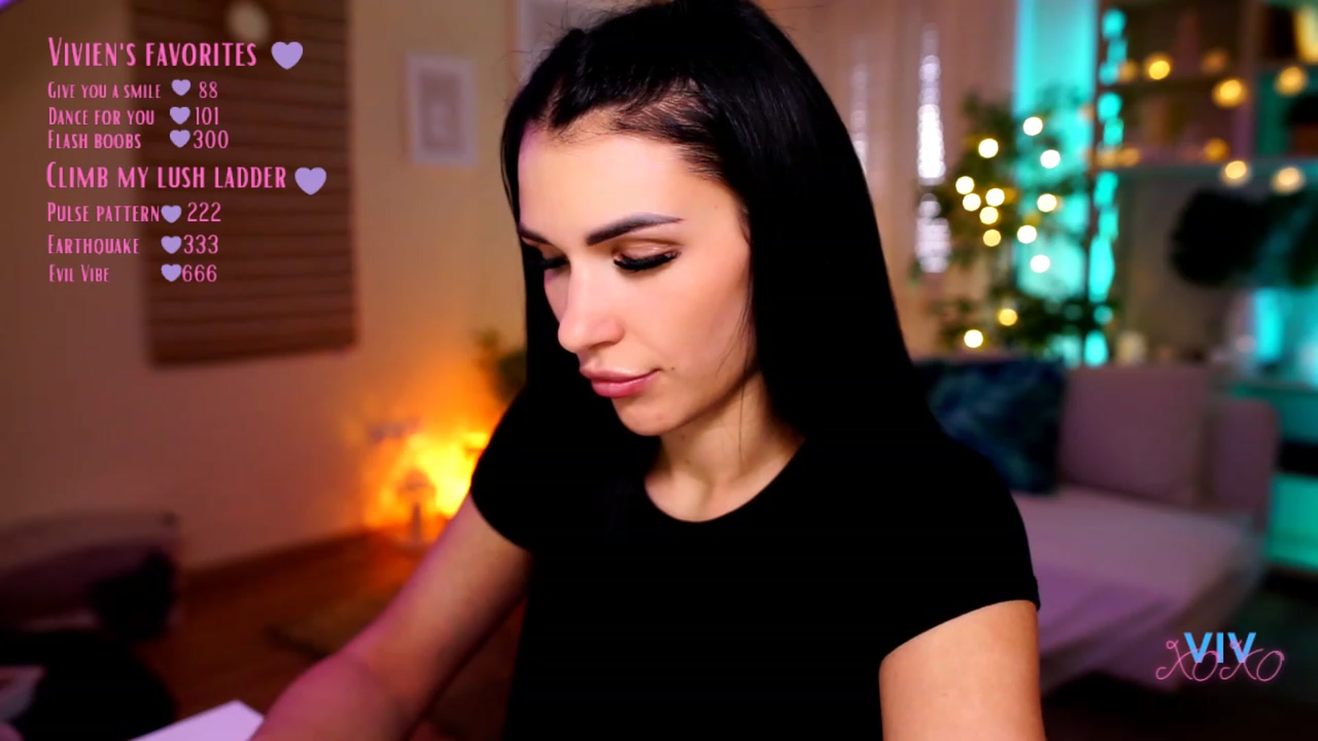 Gallery image thumbnail from kerelai's myfreecams stream on, 04/26/2023, 15:35 image 7 of 20