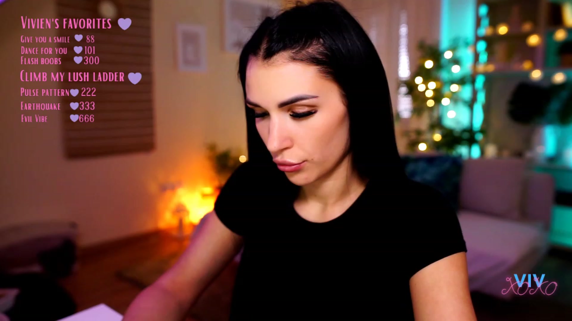 Gallery image thumbnail from kerelai's myfreecams stream on, 04/26/2023, 15:35 image 6 of 20
