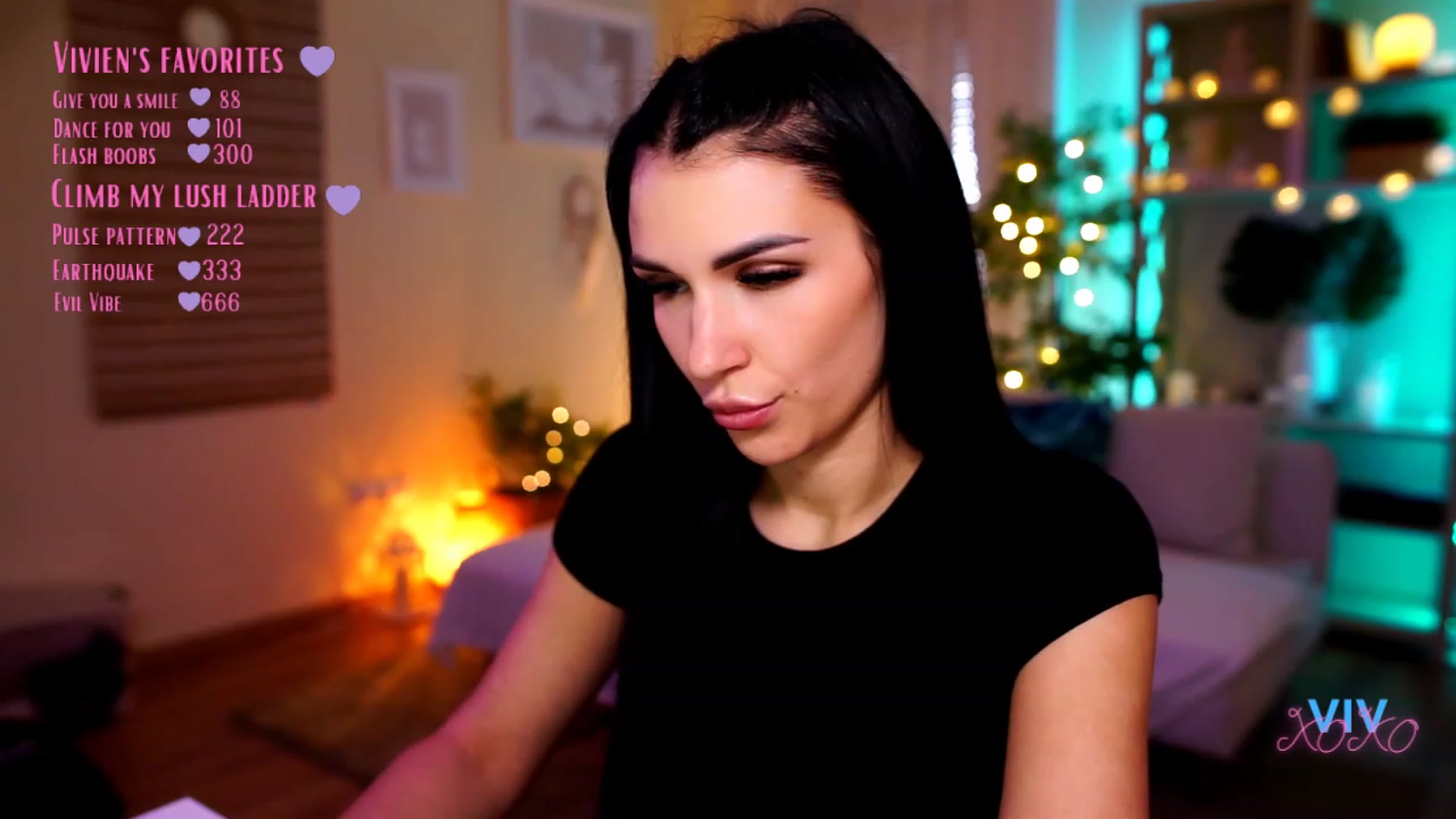 Gallery image thumbnail from kerelai's myfreecams stream on, 04/26/2023, 15:35 image 18 of 20