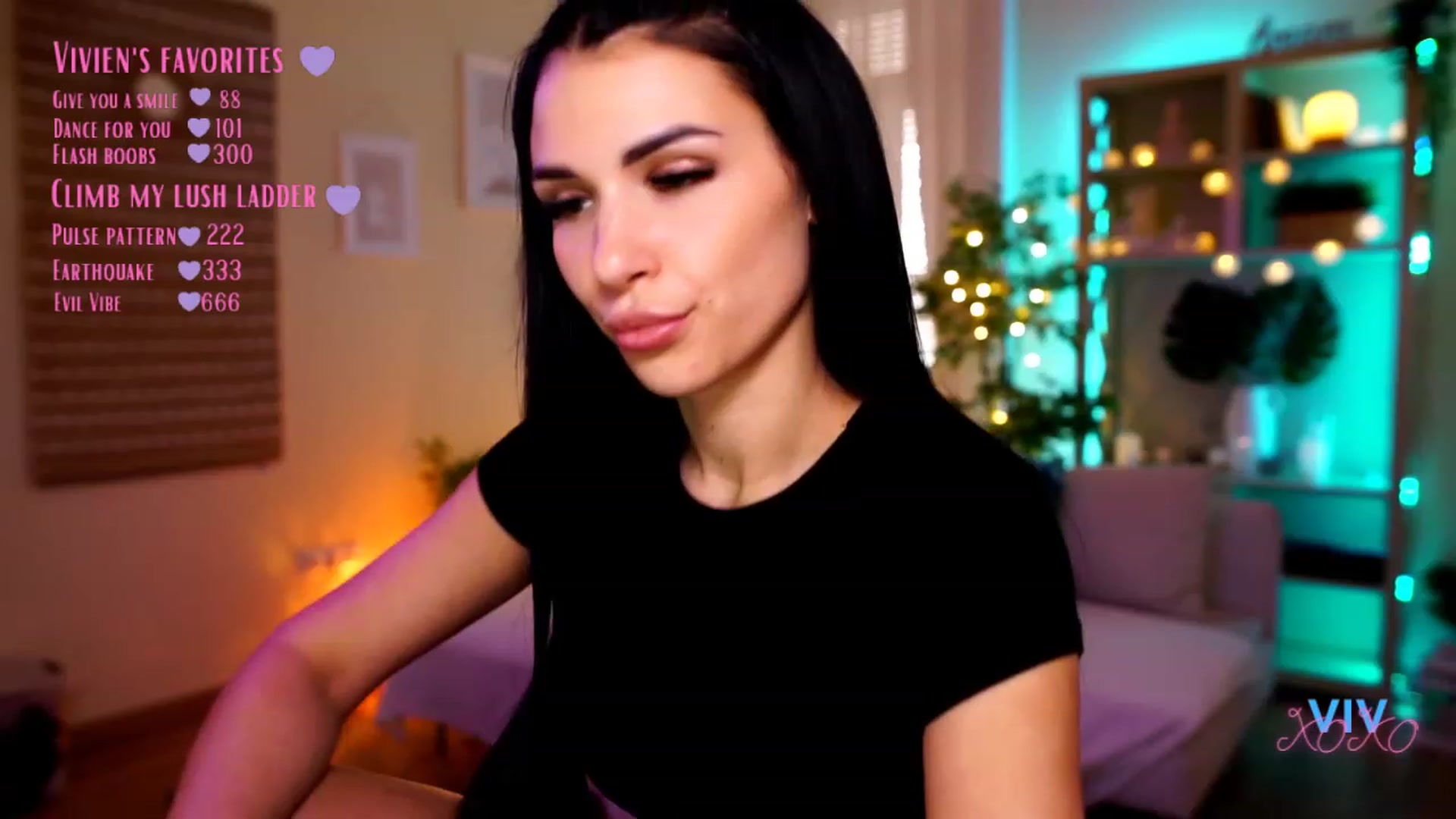 Gallery image thumbnail from kerelai's myfreecams stream on, 04/26/2023, 16:15 image 15 of 20