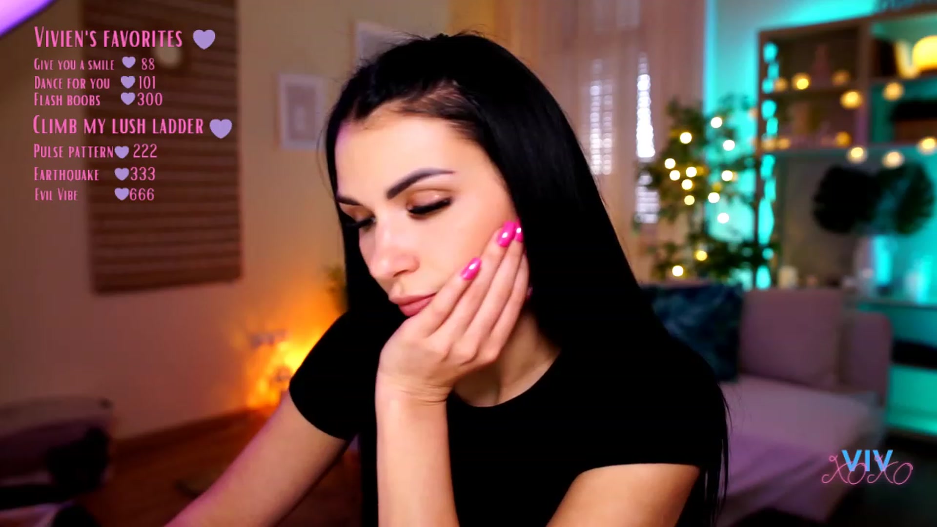 Gallery image thumbnail from kerelai's myfreecams stream on, 04/26/2023, 16:15 image 7 of 20