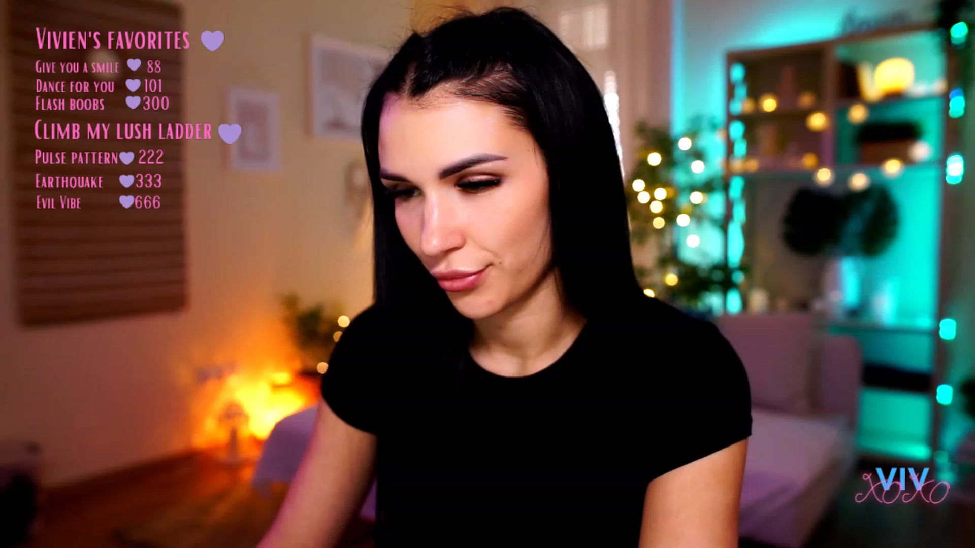 Gallery image thumbnail from kerelai's myfreecams stream on, 04/26/2023, 16:15 image 17 of 20