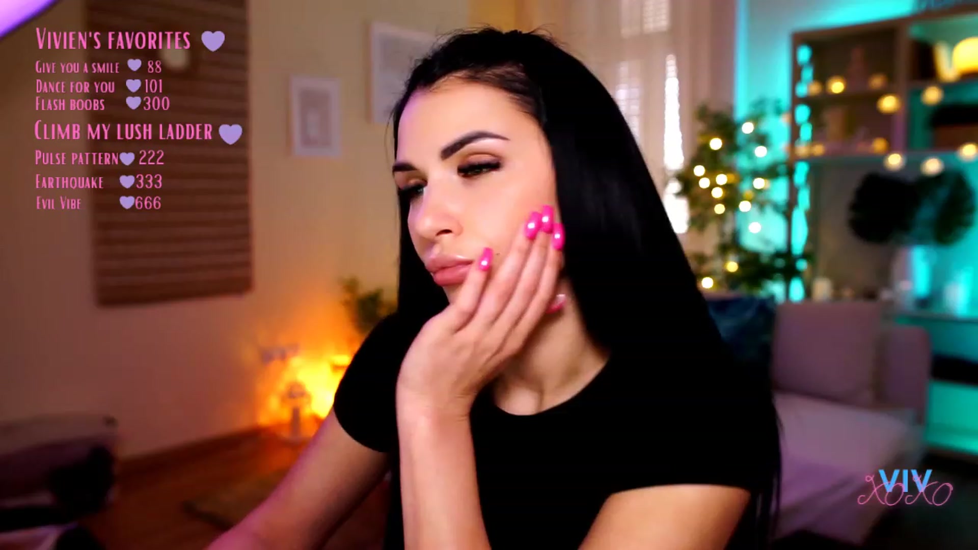 Gallery image thumbnail from kerelai's myfreecams stream on, 04/26/2023, 16:15 image 9 of 20