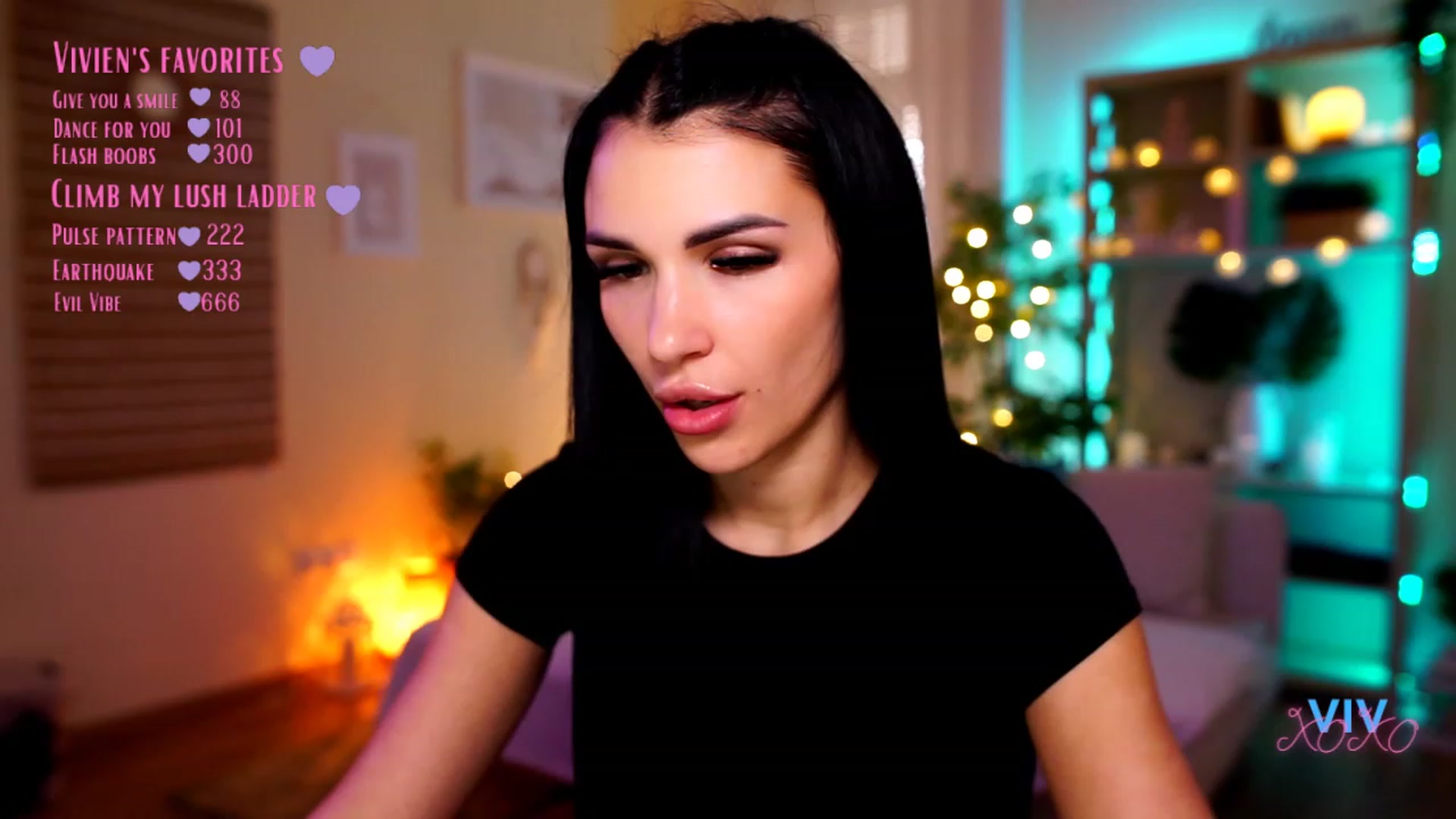 Gallery image thumbnail from kerelai's myfreecams stream on, 04/26/2023, 16:15 image 18 of 20