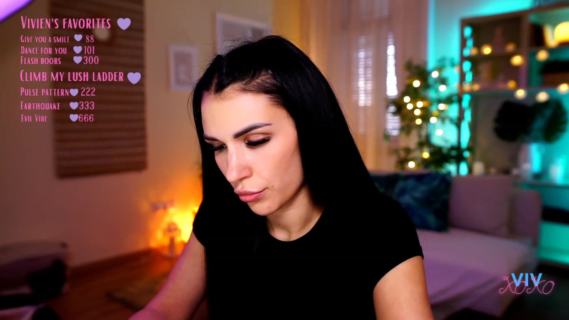 Gallery image thumbnail from kerelai's myfreecams stream on, 04/26/2023, 16:15 image 6 of 20
