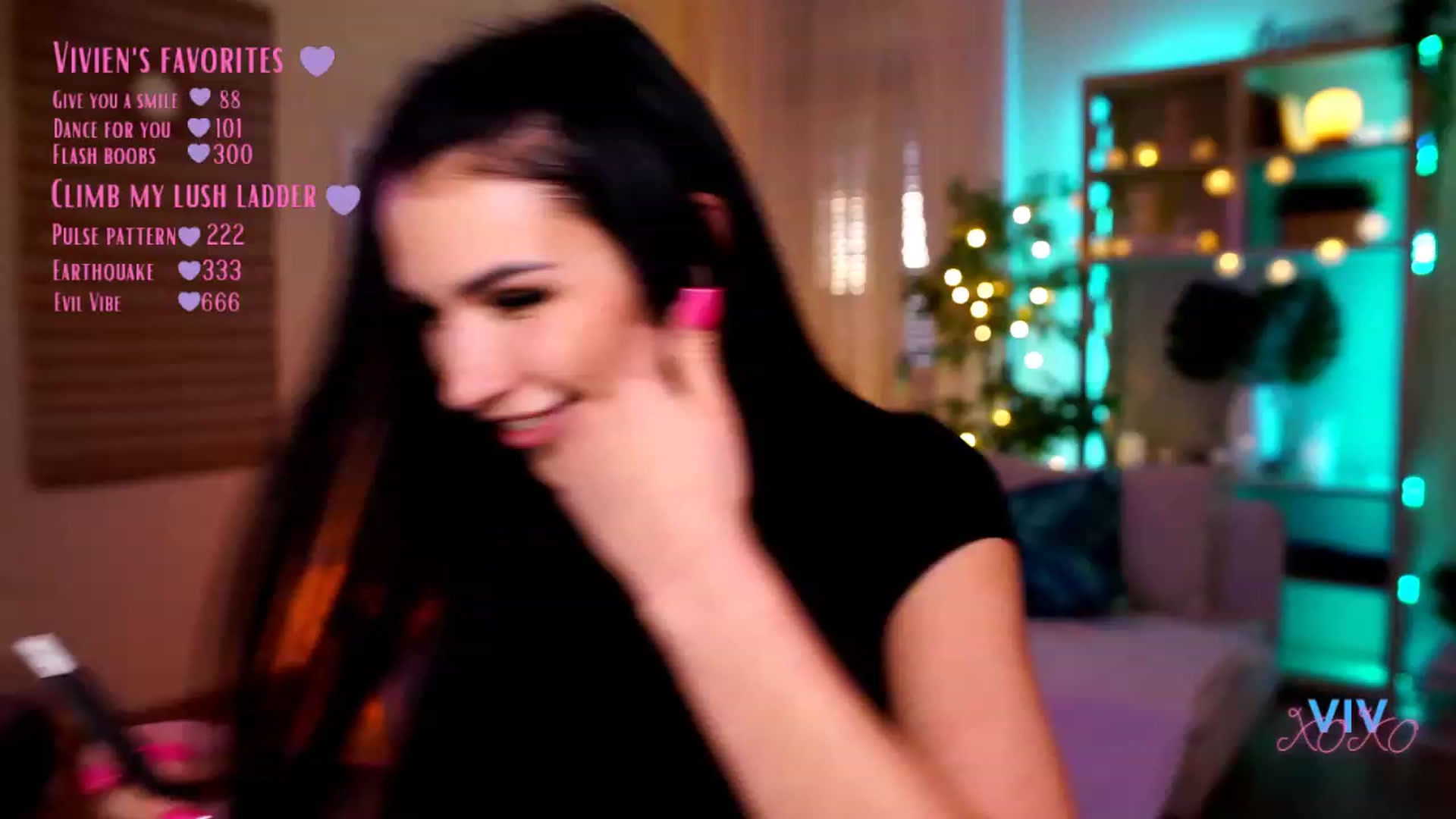 Gallery image thumbnail from kerelai's myfreecams stream on, 04/26/2023, 17:46 image 2 of 20