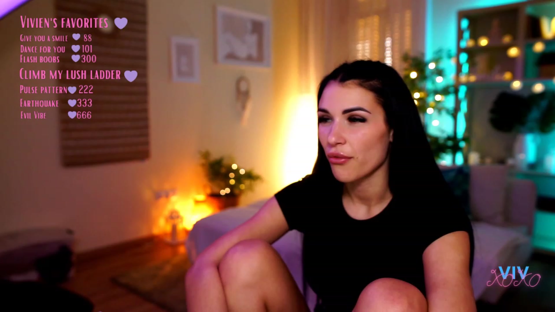 Gallery image thumbnail from kerelai's myfreecams stream on, 04/26/2023, 17:46 image 13 of 20